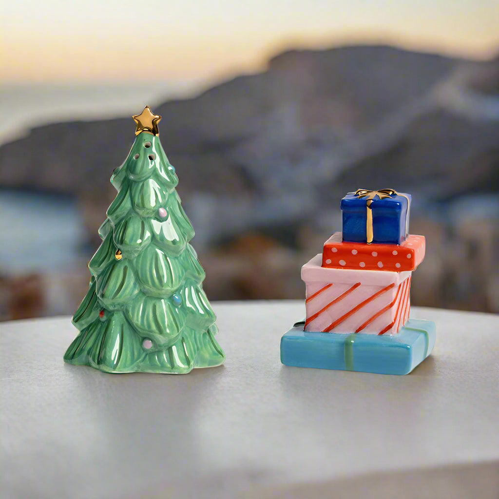 Merry Salt  Pepper Shakers