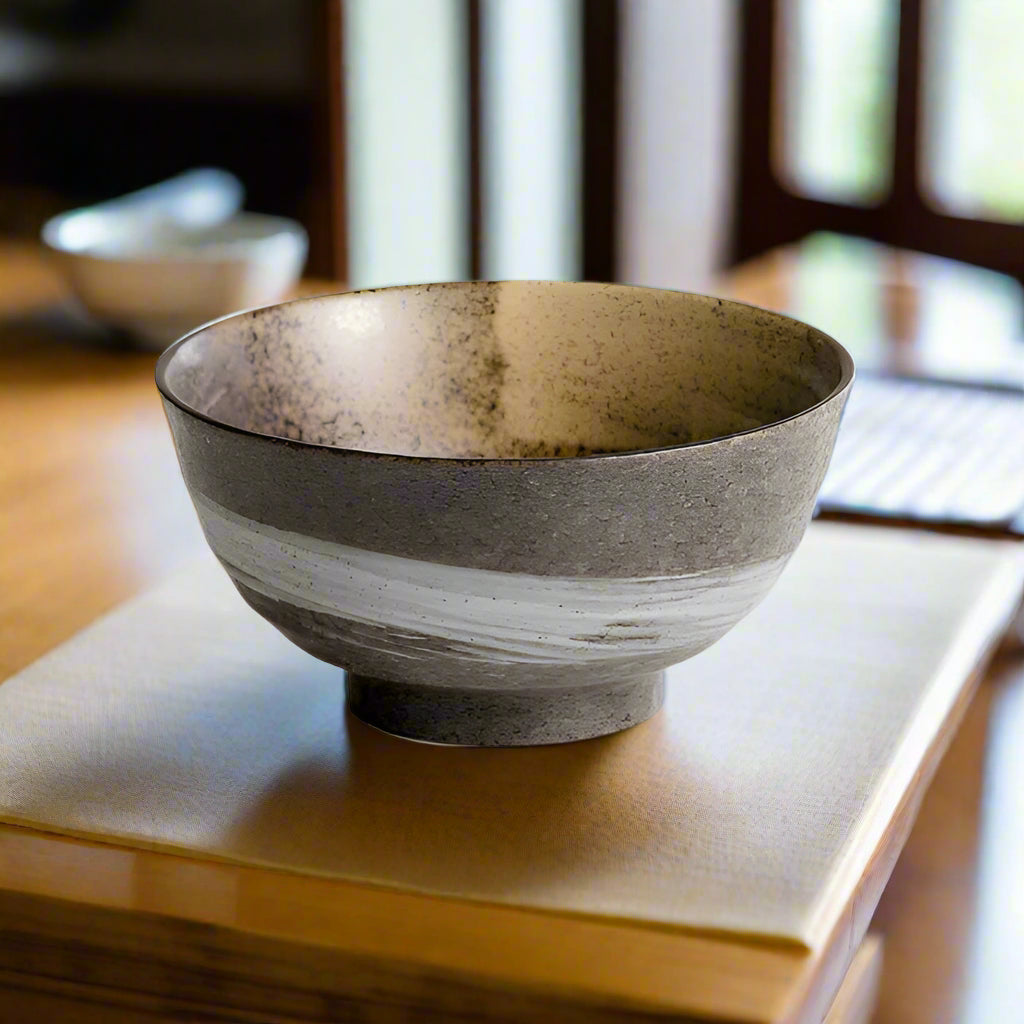 Handmade traditional "Deep Mountain - 深い山" bowl