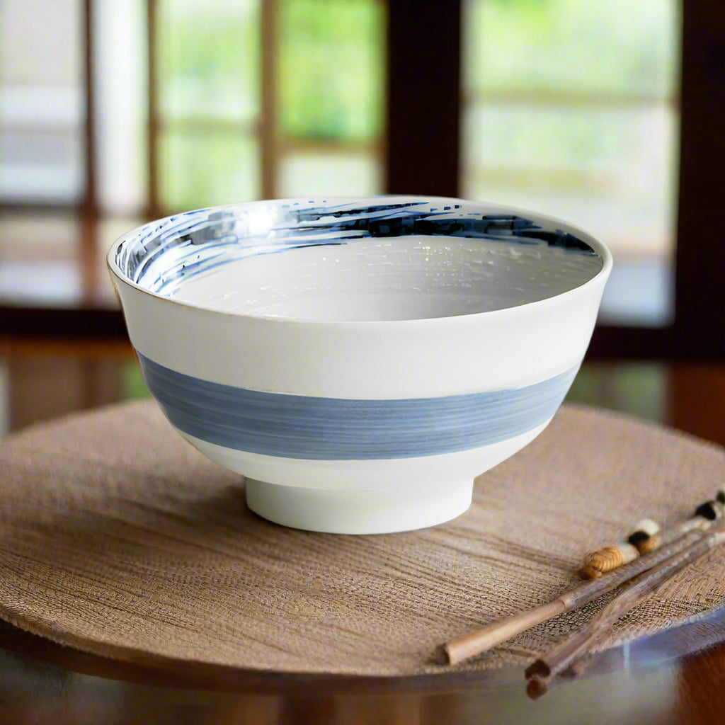 Handmade traditional "Sky High - 空高く" bowl