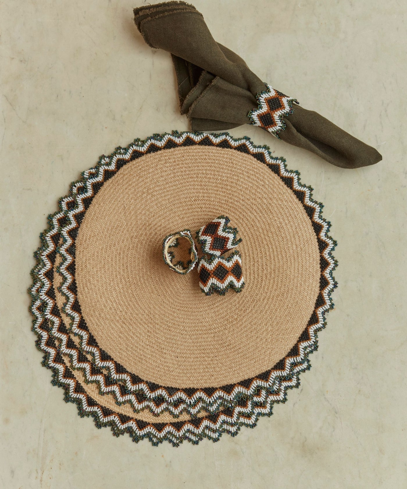 Alicia Placemats, Khaki