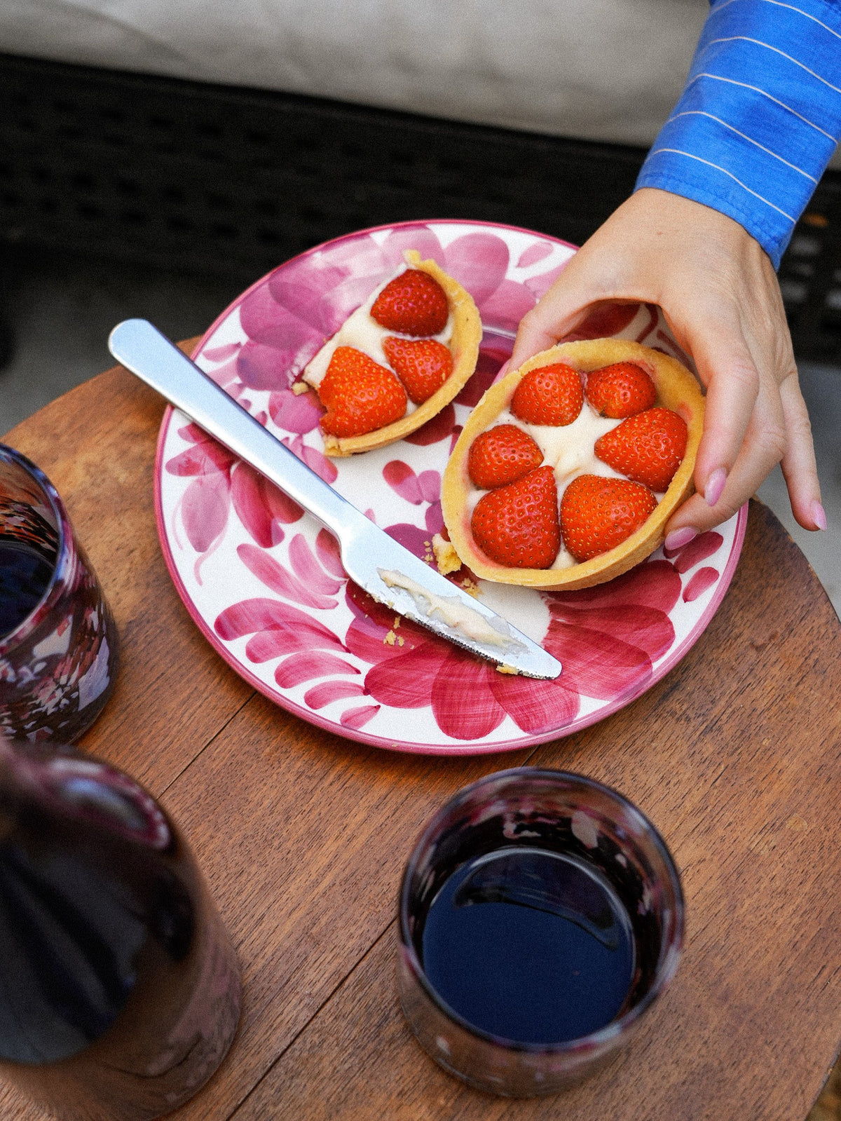 Florita Dessert Plate, Grenadine