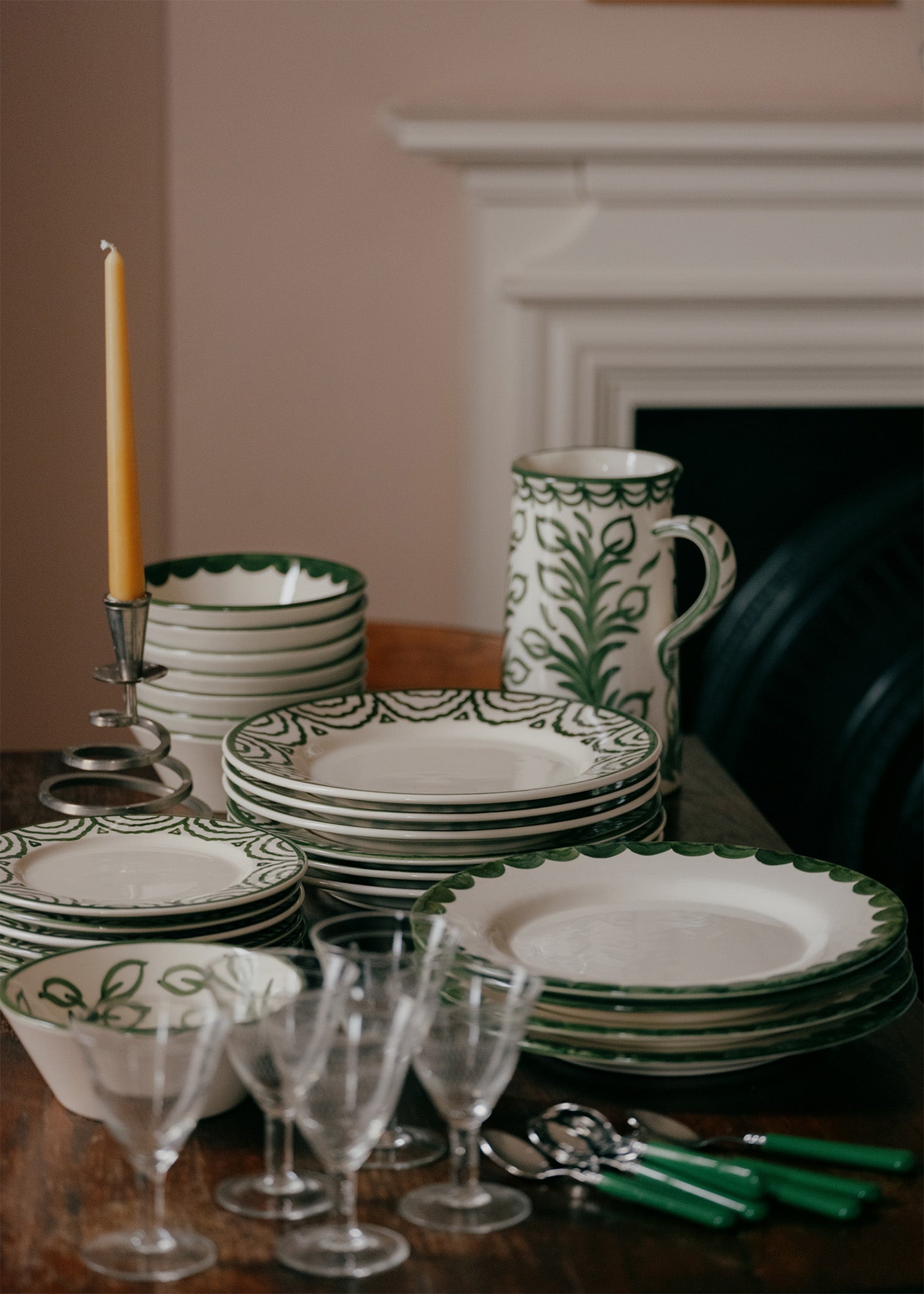 Green Scallop Dinner Plate