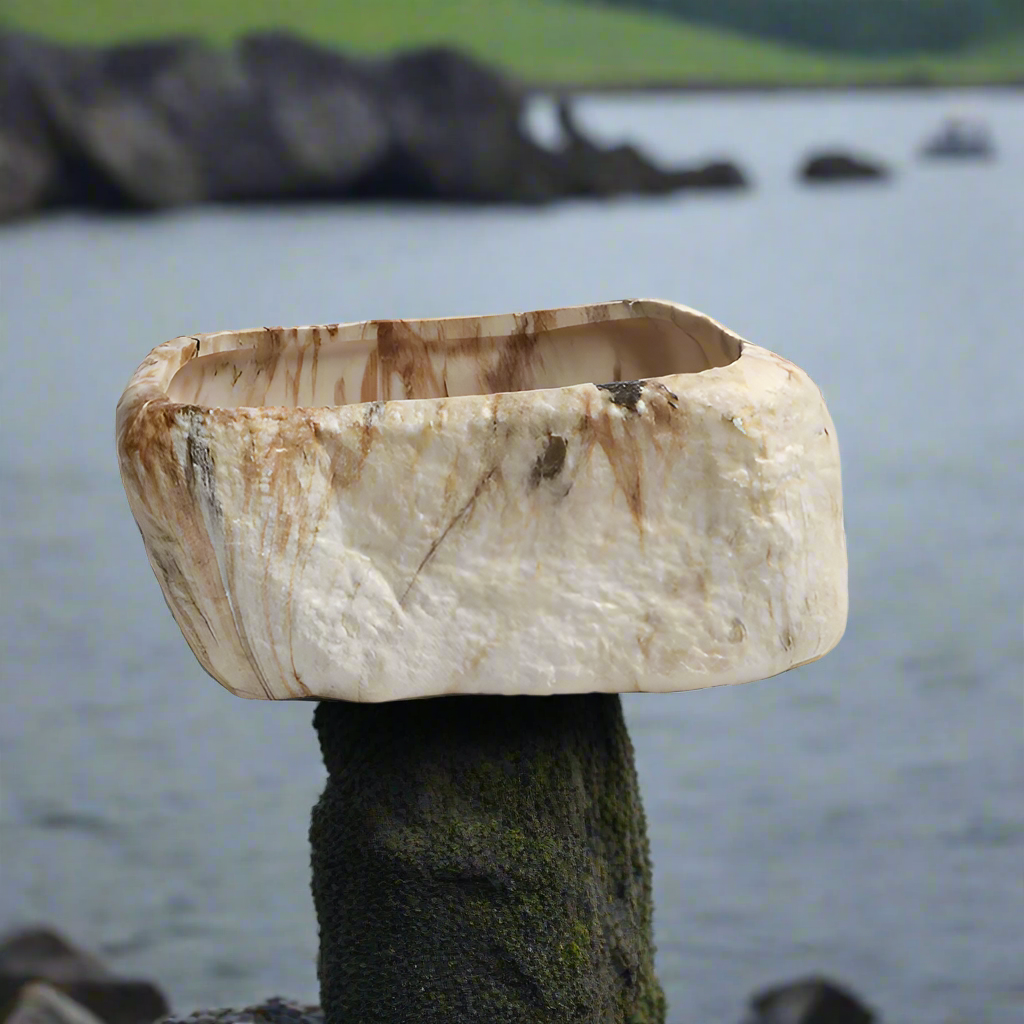 Handmade rustic and naturalistic flowerpot - Onyx stone