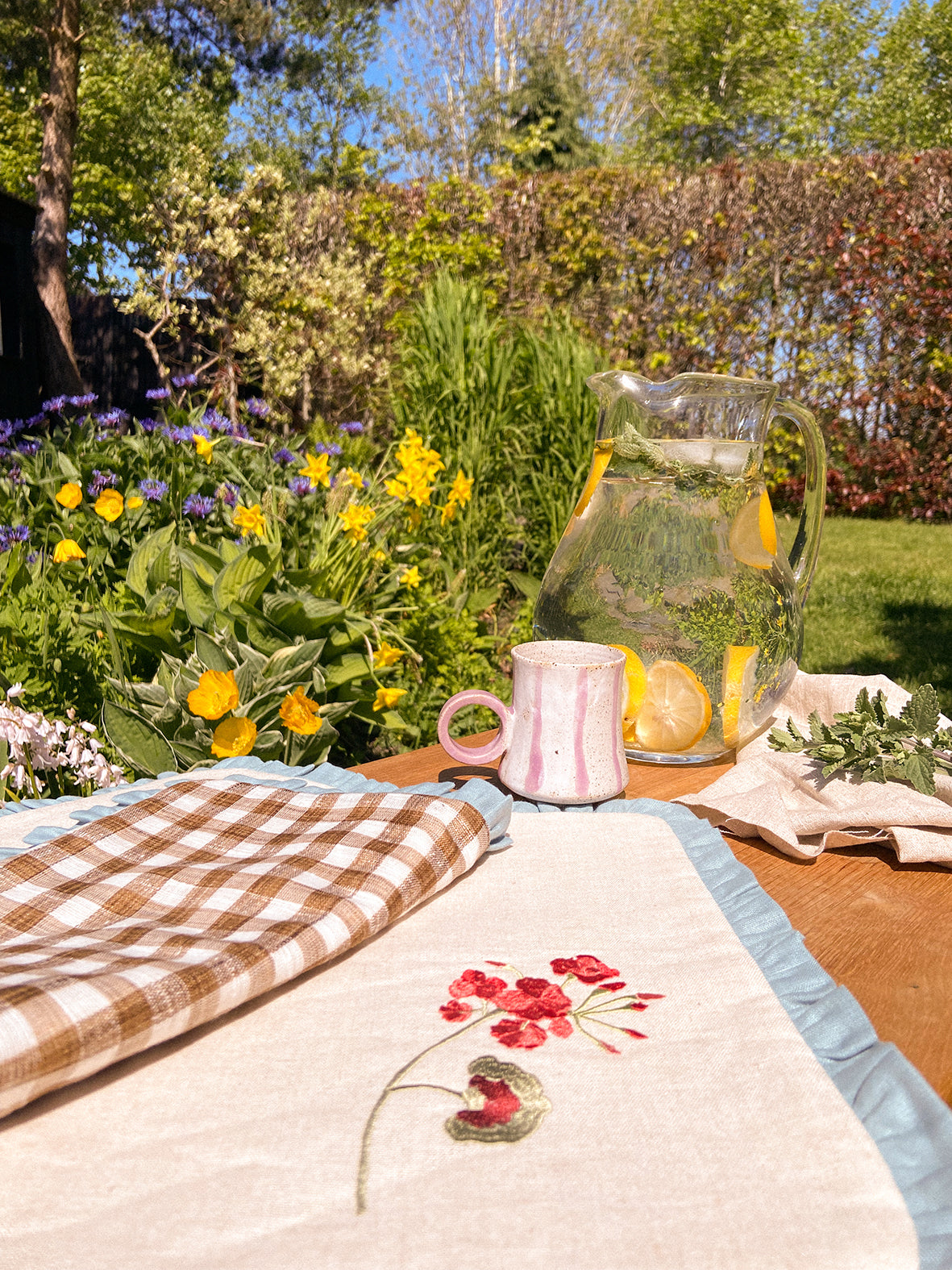 Geranium and gingham placemat