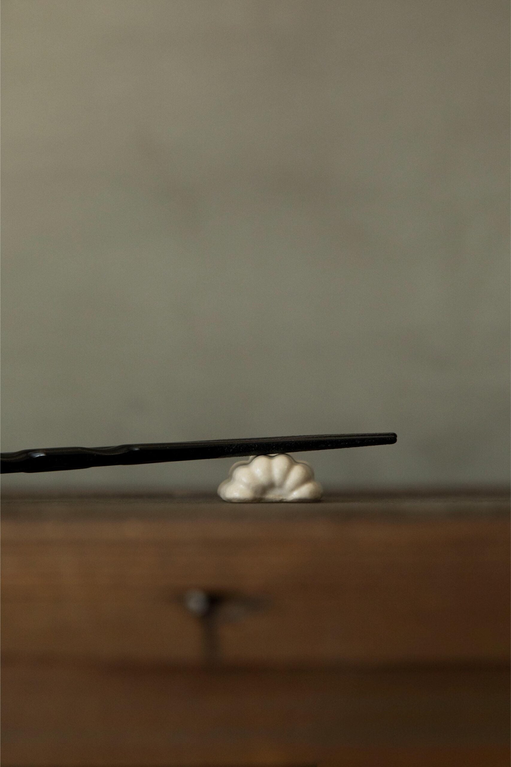 Cocoro Chopstick rest (Off-White)