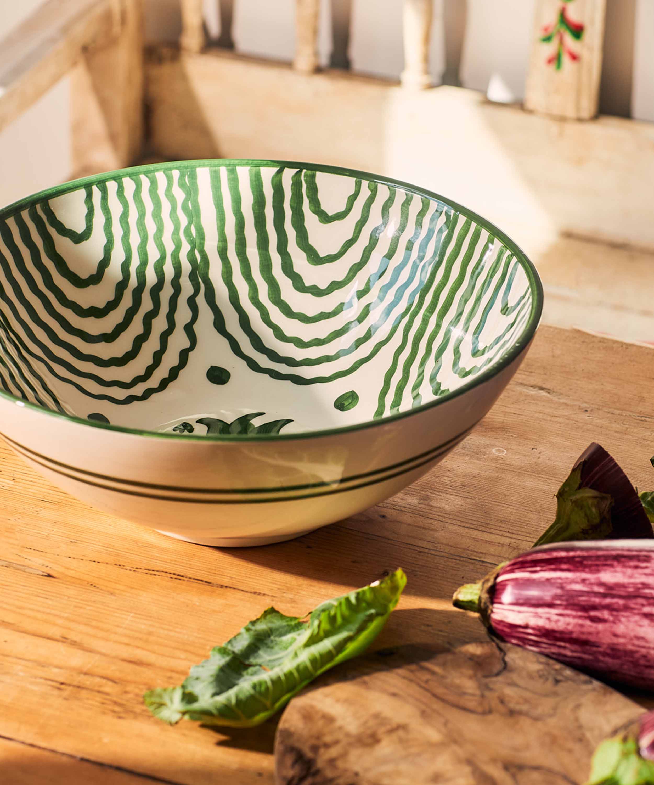 Flor Very Large Green Serving Bowl