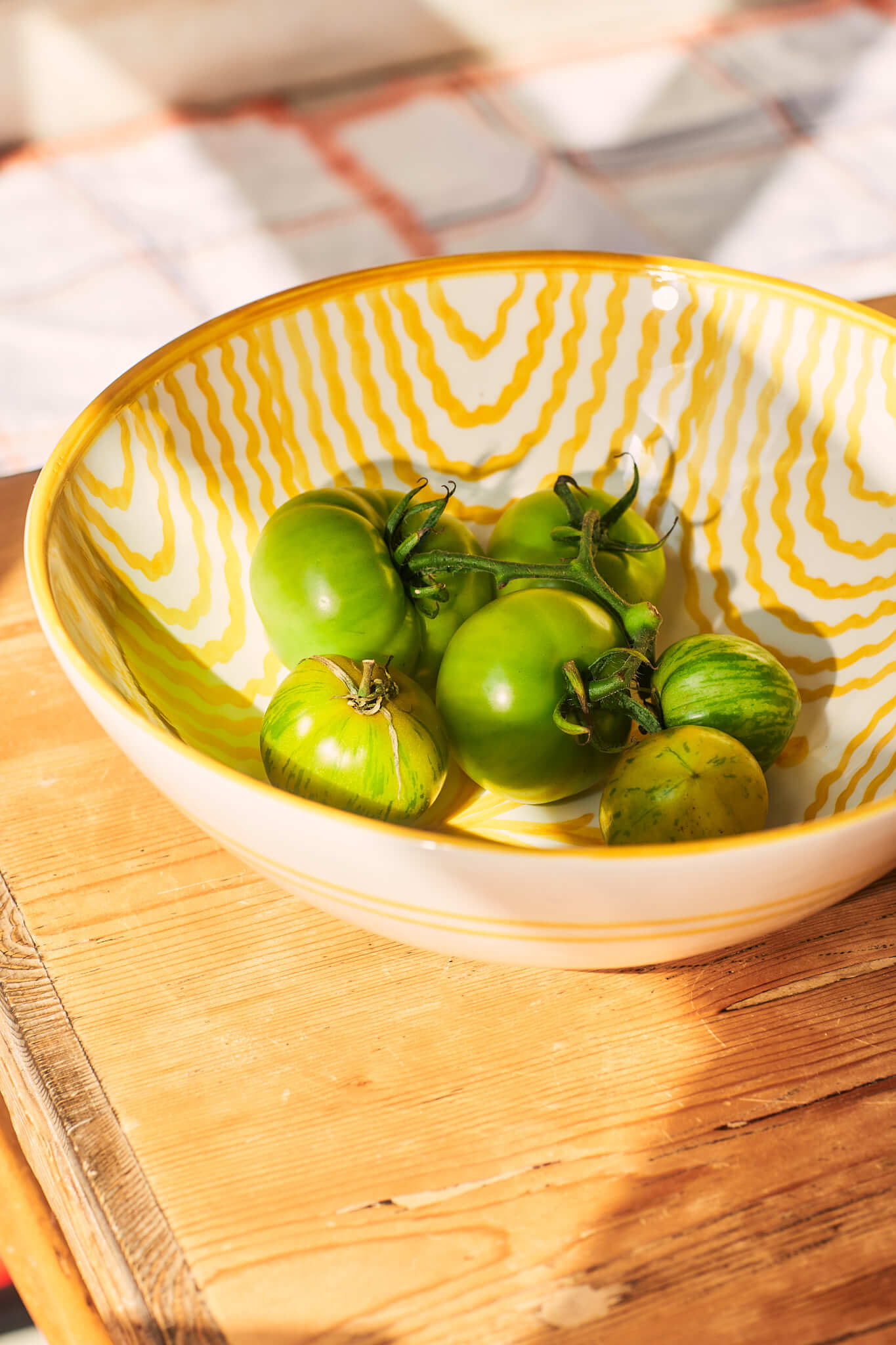 Flor Very Large Yellow Serving Bowl