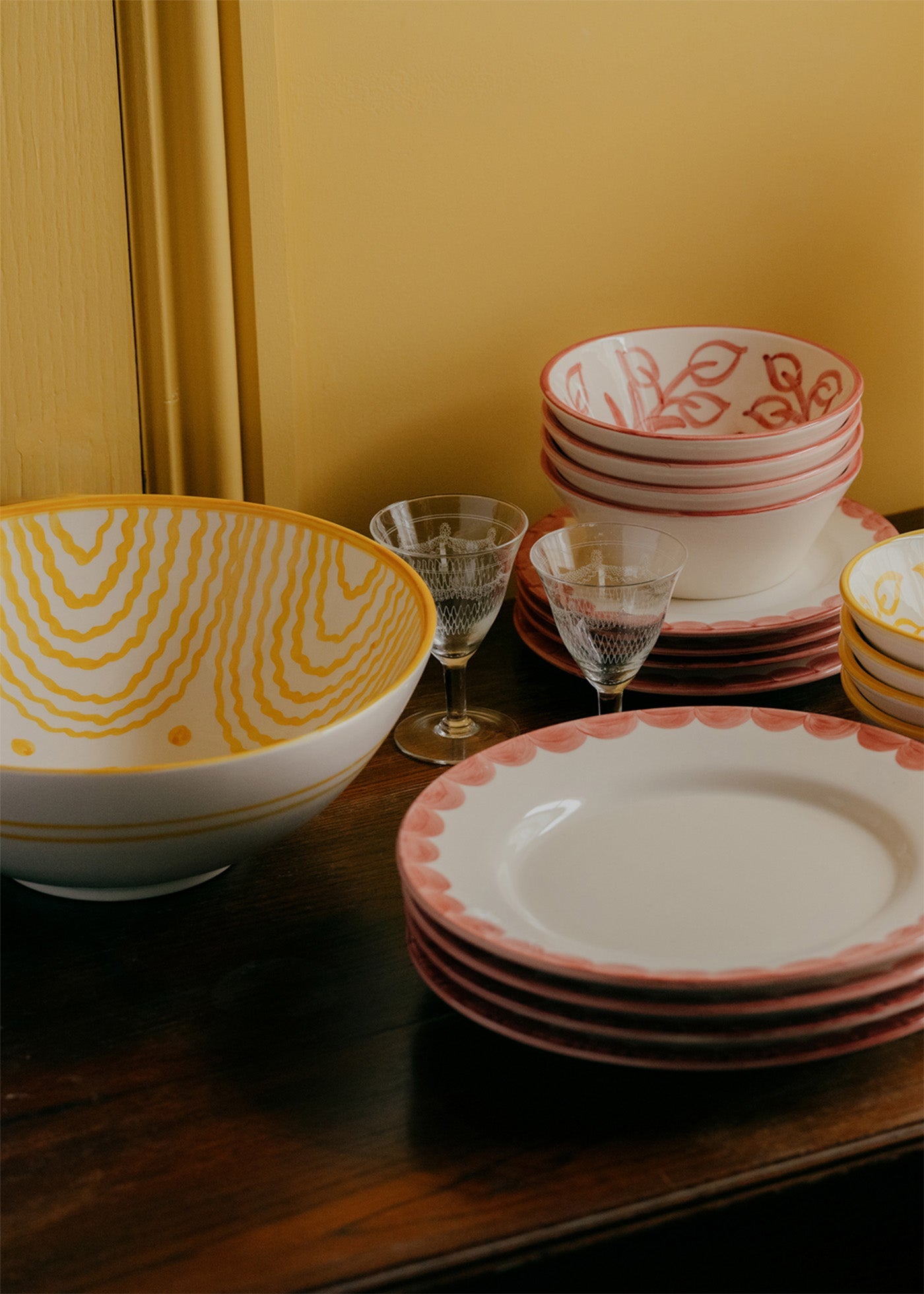 Flor Very Large Yellow Serving Bowl