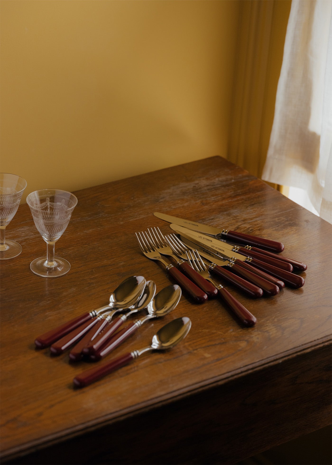 Burgundy Set of 2 Dessert Spoons