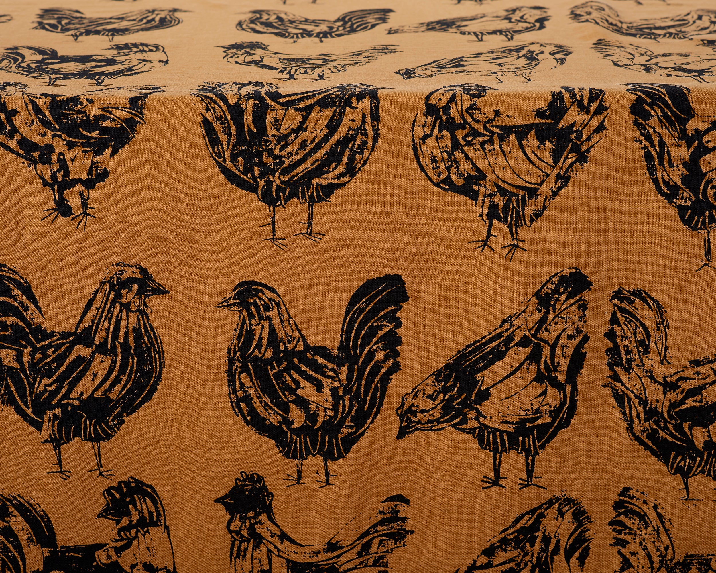 French Hen Cushion | Creme Brulee