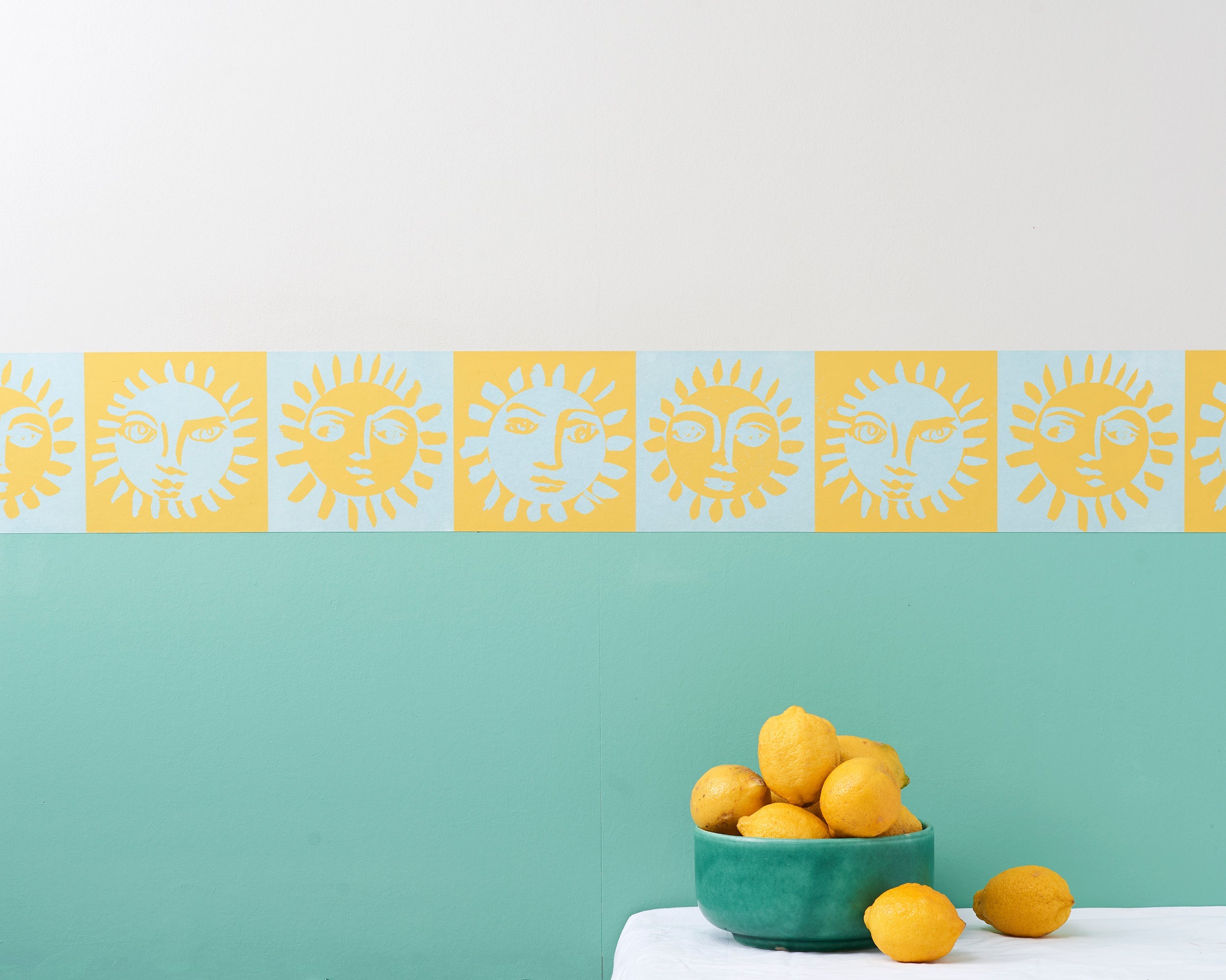 Sunne Border | Bright Day