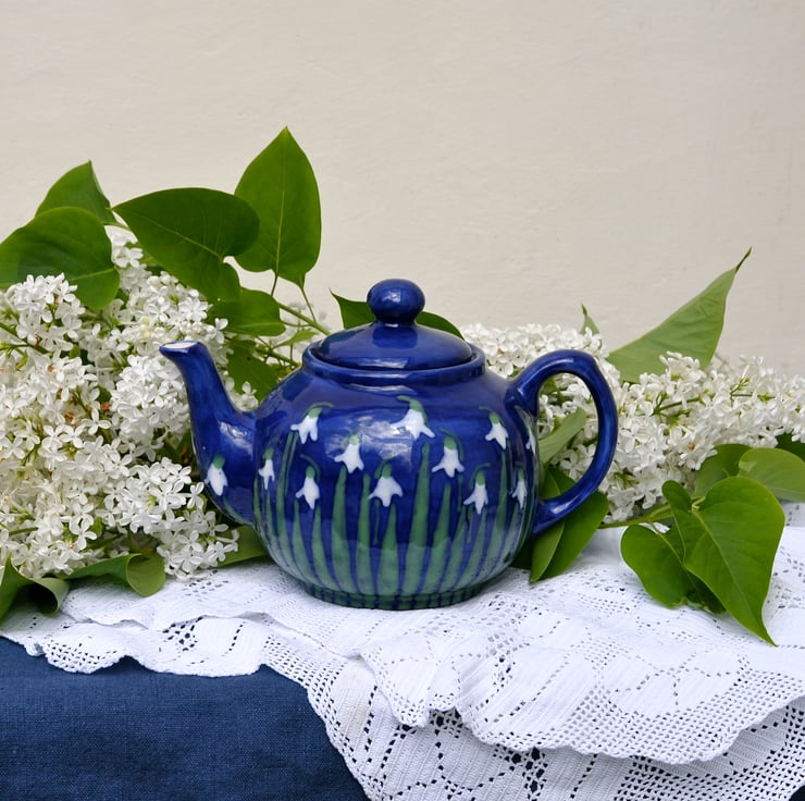 Snowdrop Teapot - Hand Painted