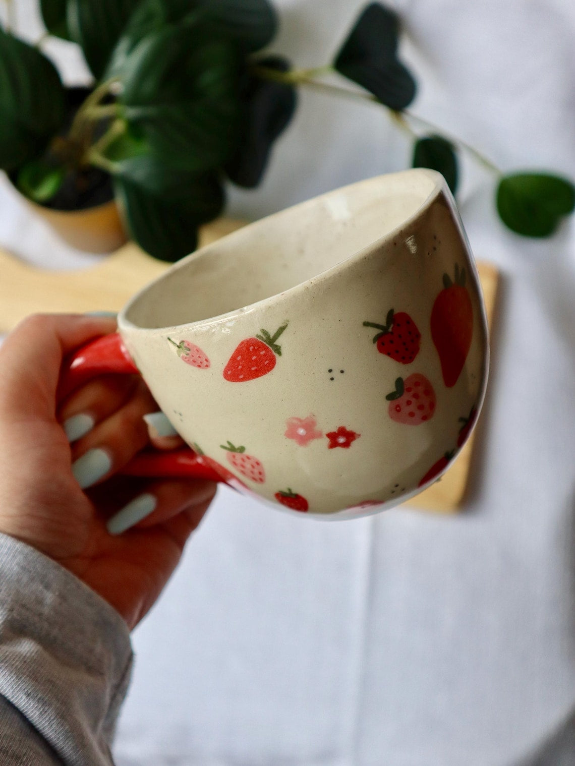 Large Round Handmade Cute Ceramic Strawberry Mugs