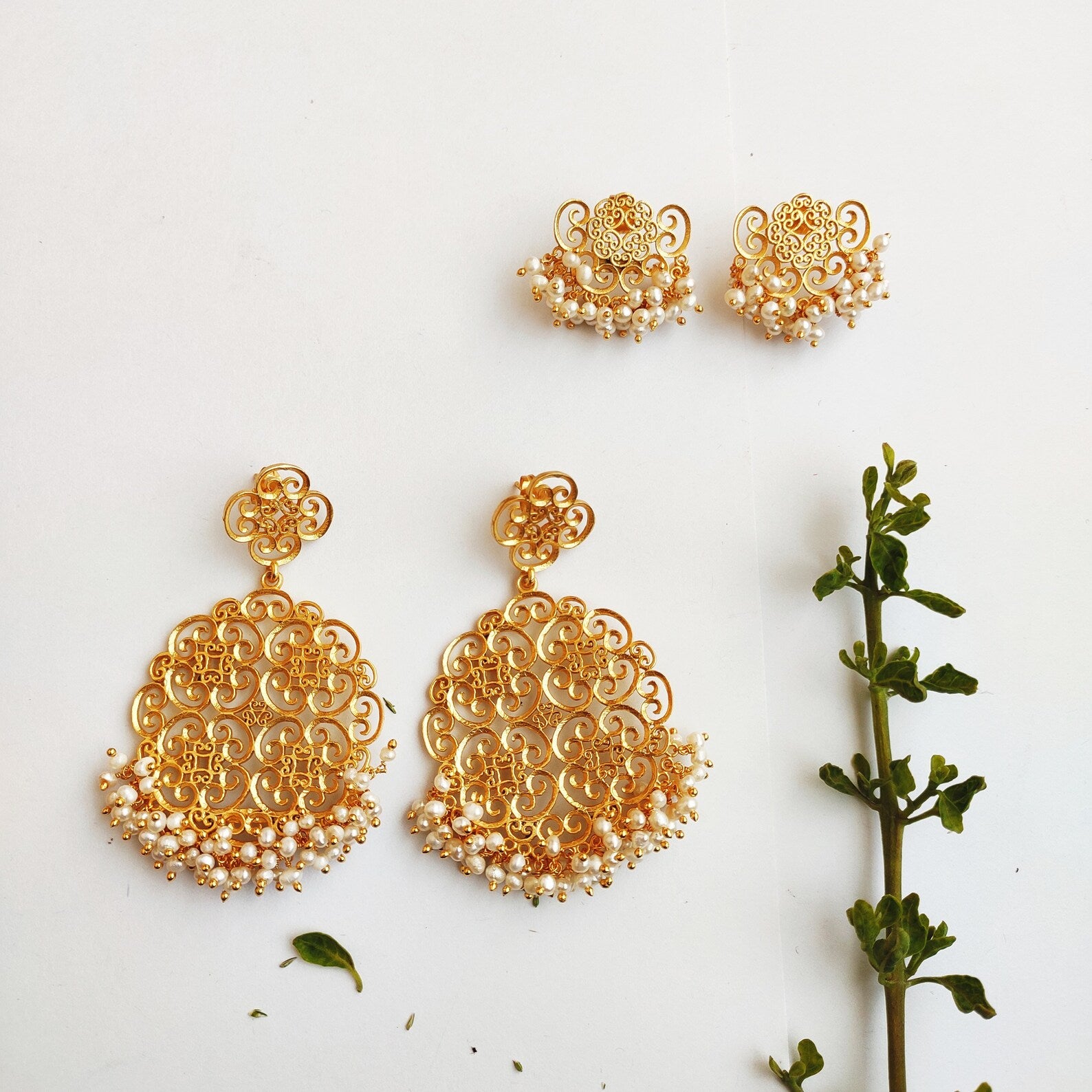 Small gold filigree stud earrings