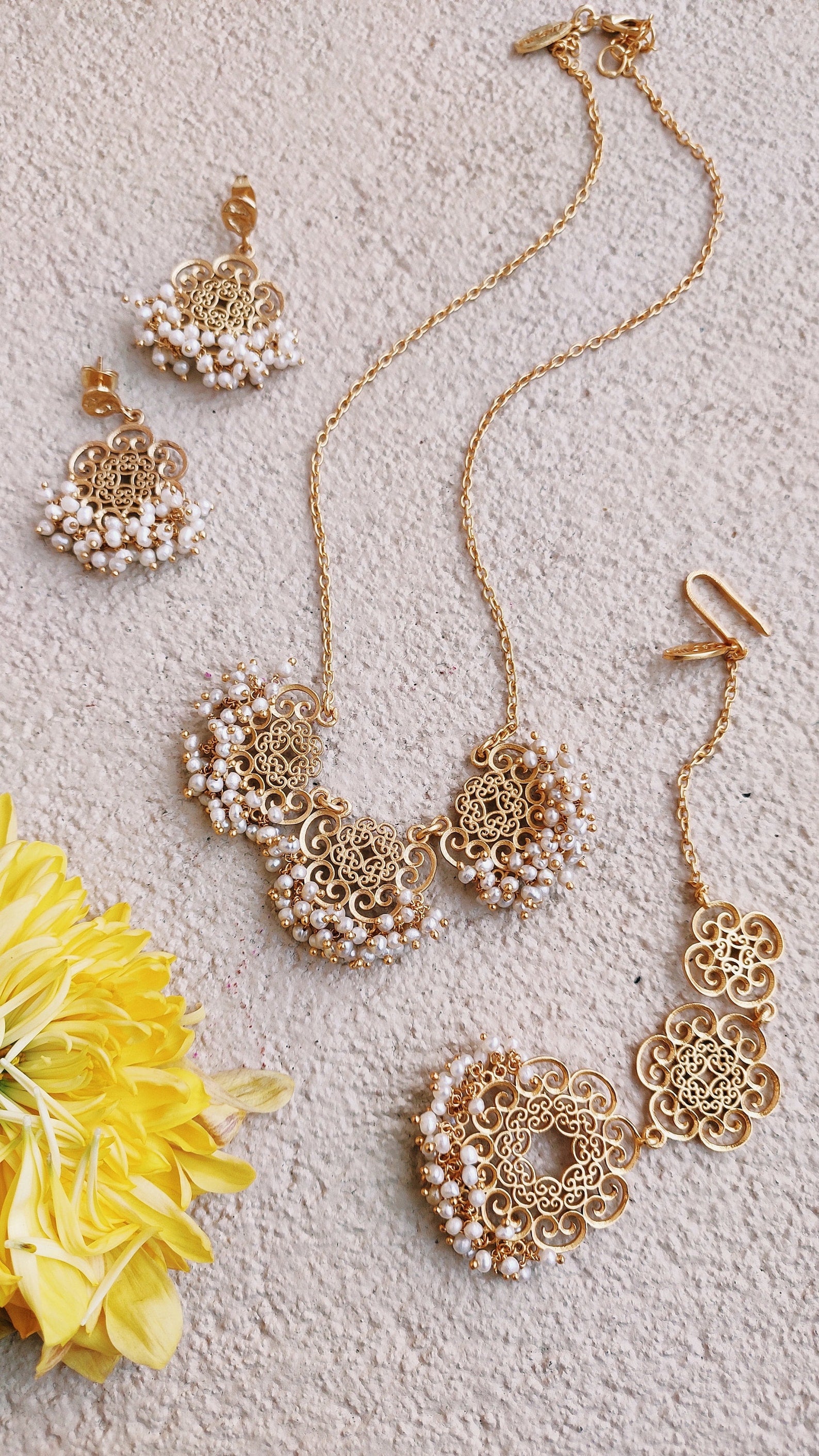 Small Gold Filigree Earrings with Pearls