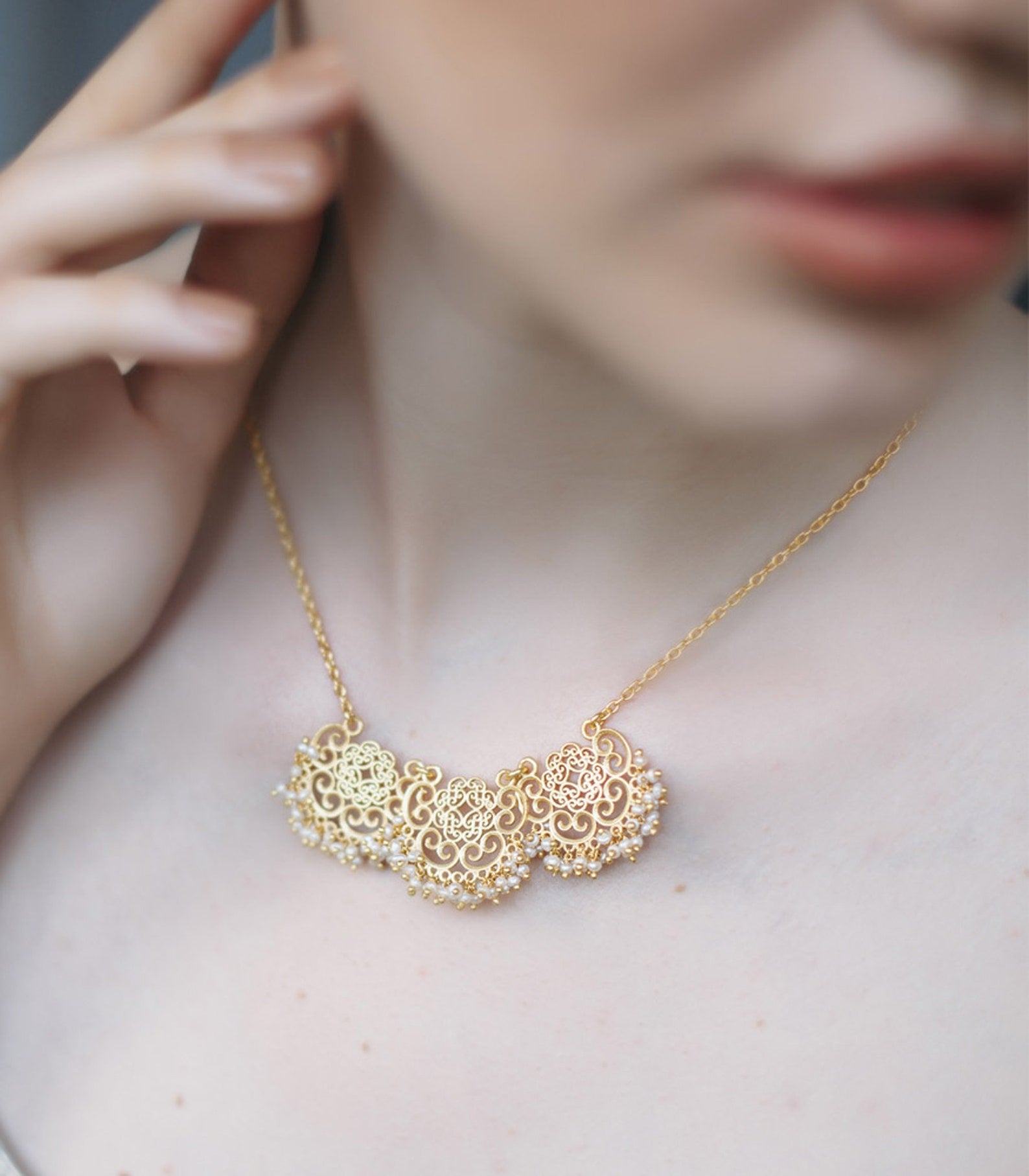 Vintage necklace with fresh water pearls- Delicate pearl necklace