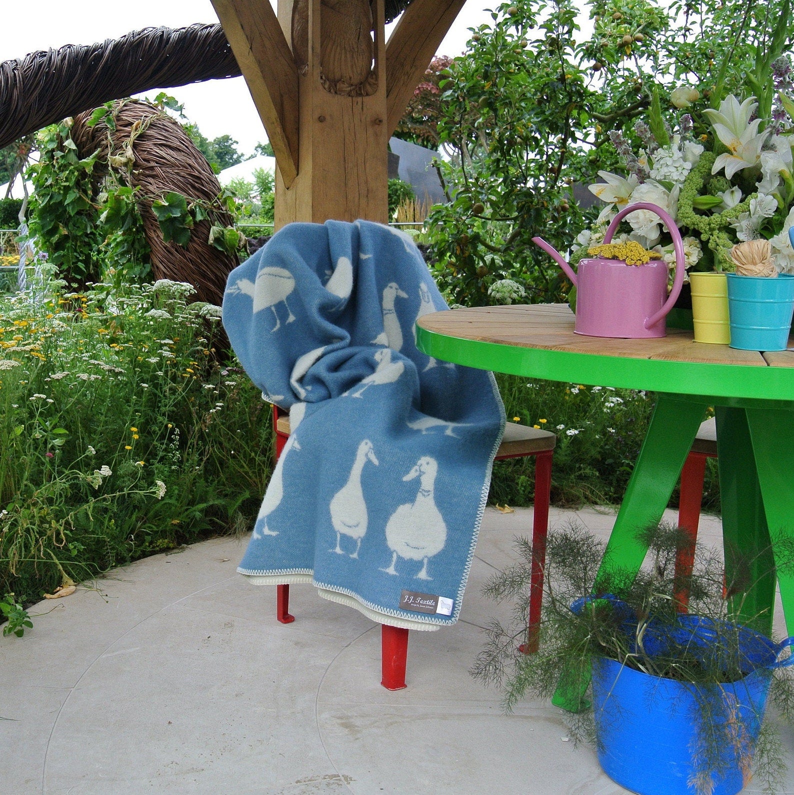 Blue Duck Wool Blanket | Blue and Off White Throw for Chair, Bed & Sofa | Fully Reversible