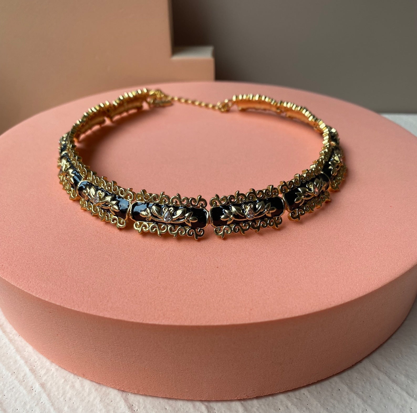 Statement Baroque Choker-  Elegant Necklace