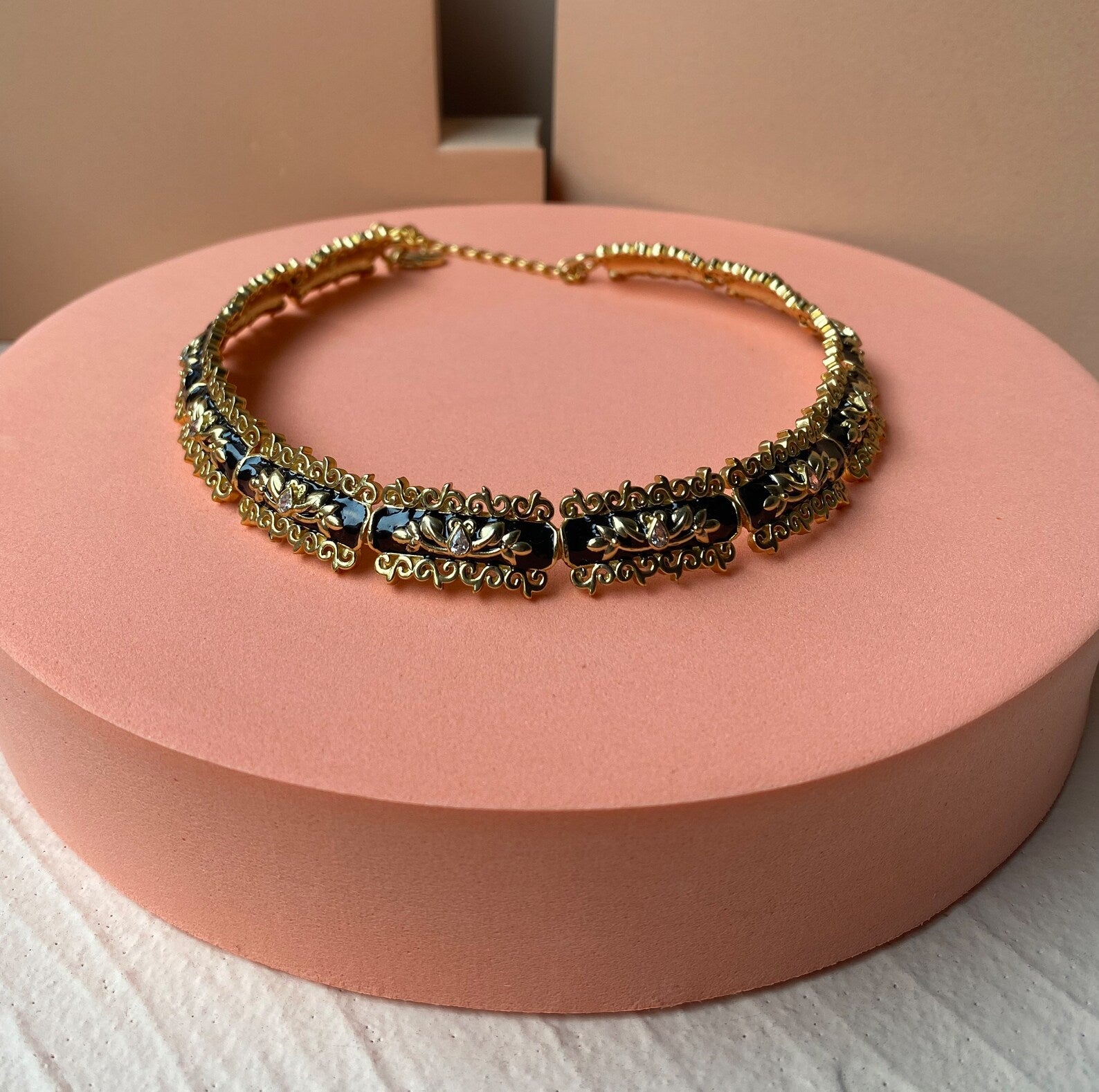 Statement Baroque Choker-  Elegant Necklace