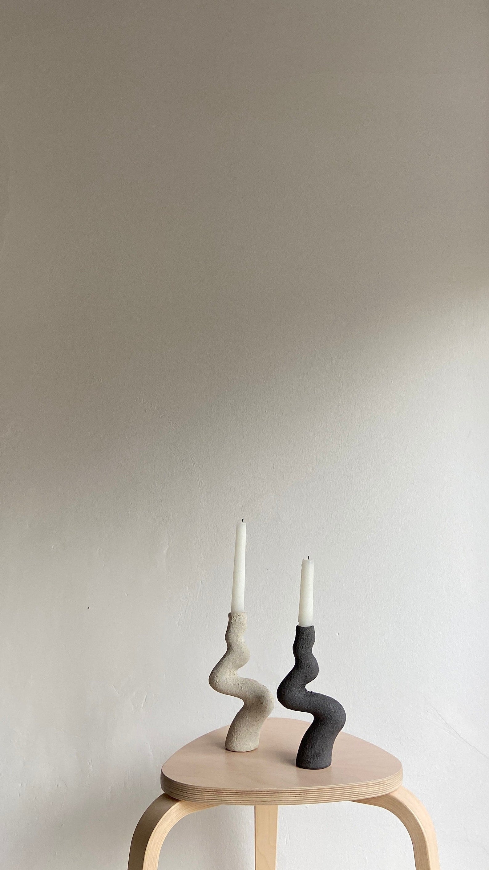 Set 2 White and Black Ceramic Candlestick