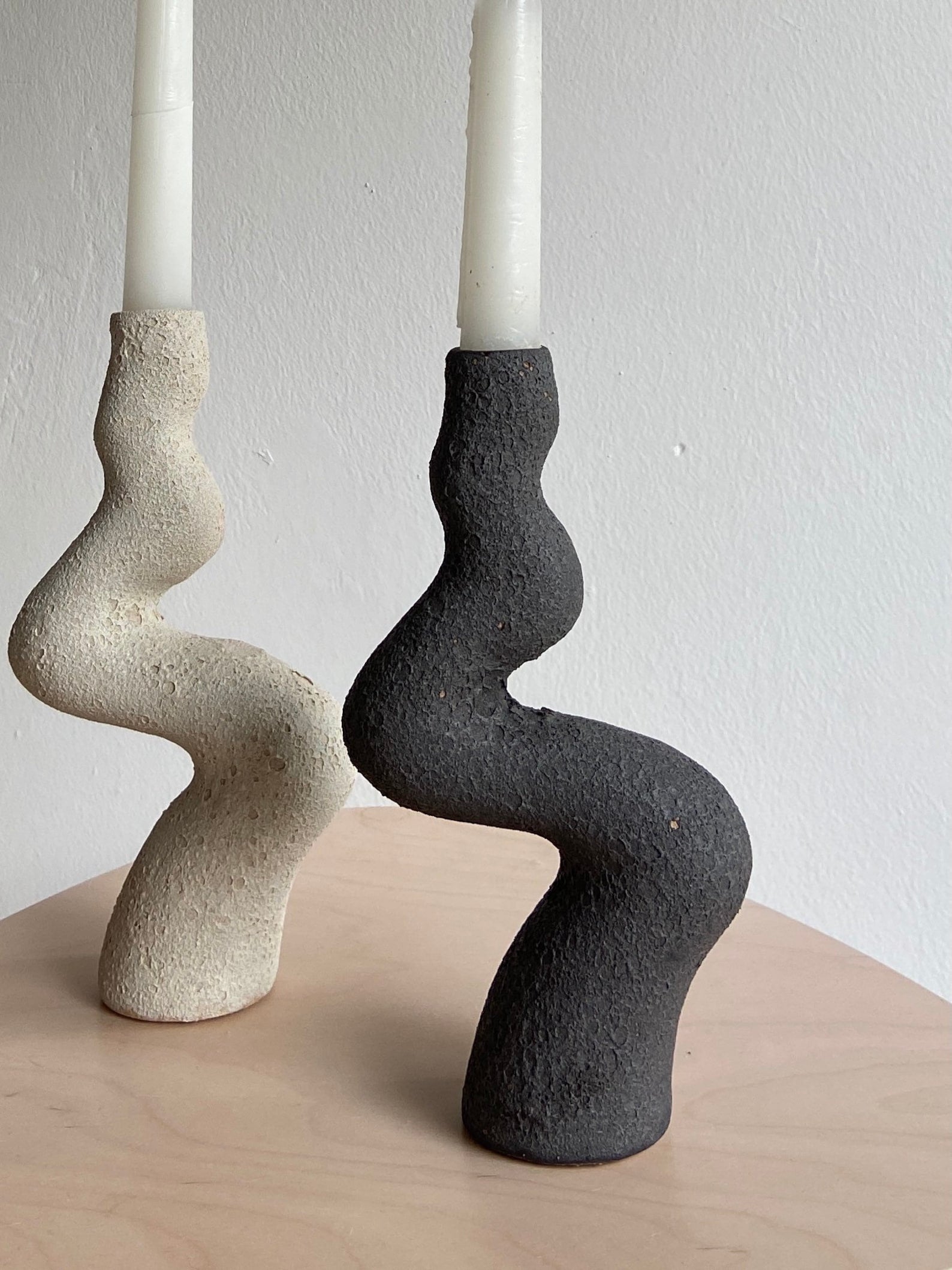 Set 2 White and Black Ceramic Candlestick