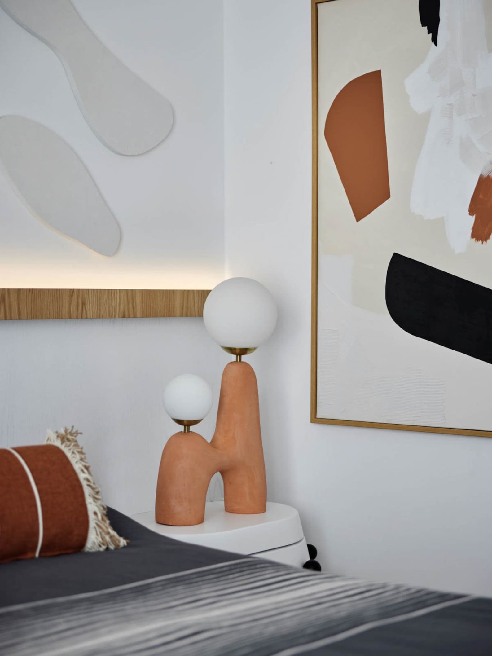 Sculptural Ceramic Lamp