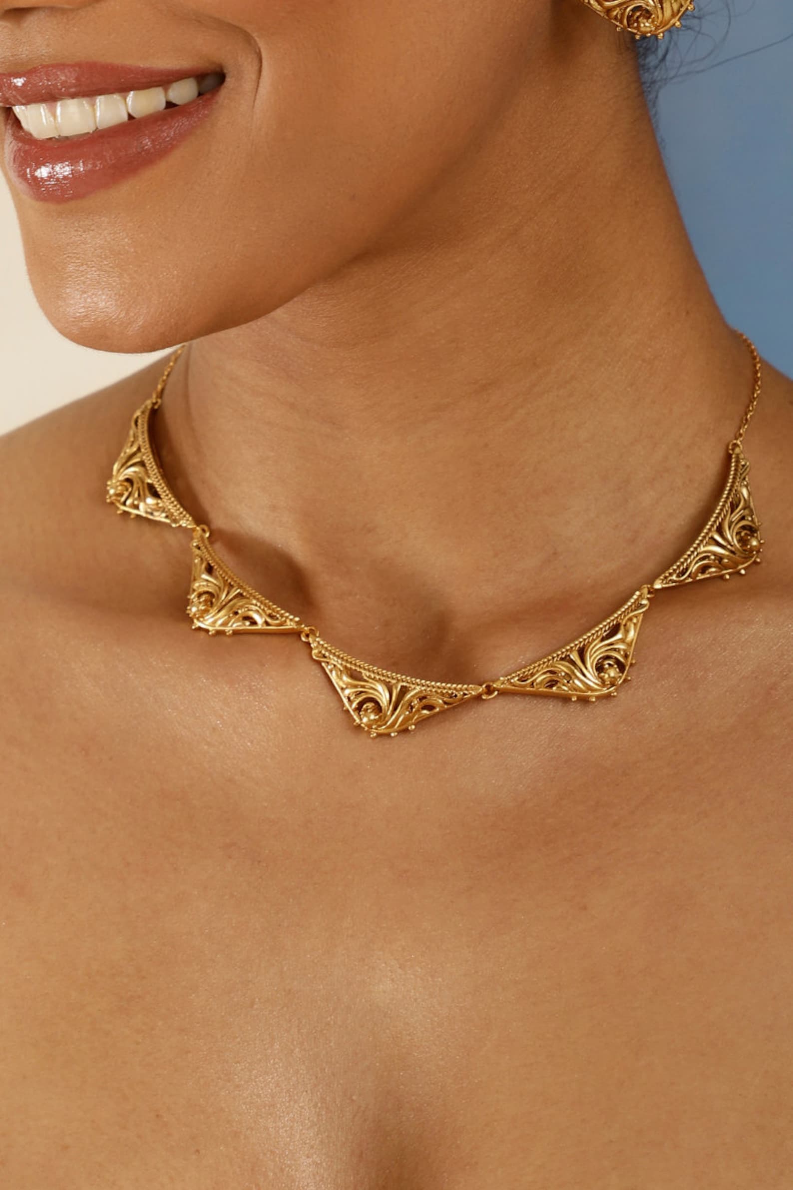 Vintage Gold Necklace | Vintage jewelry for mom | Royal inspired