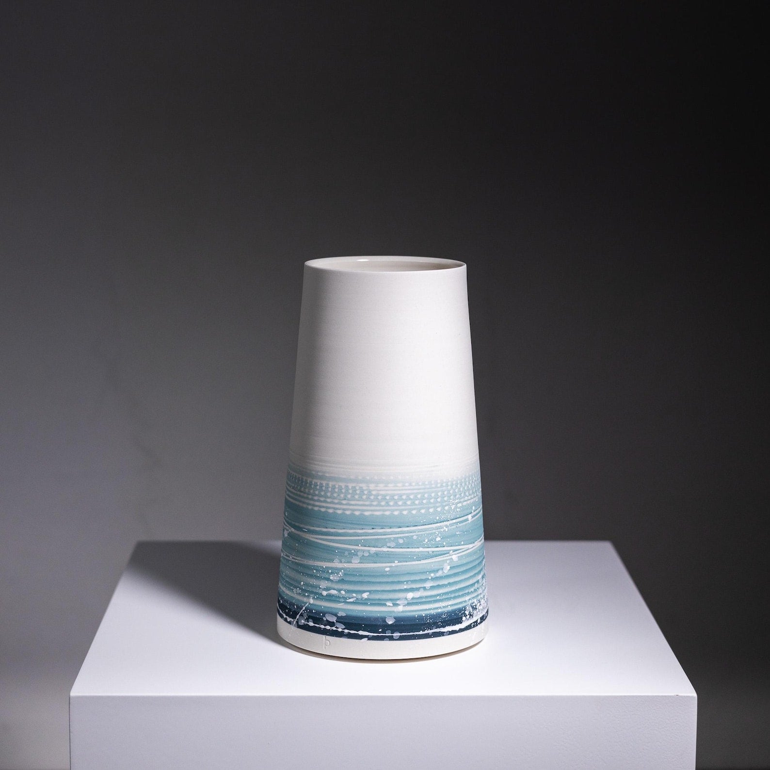 Handmade Porcelain Flower Vase | Christmas Gift | Seascape Design |