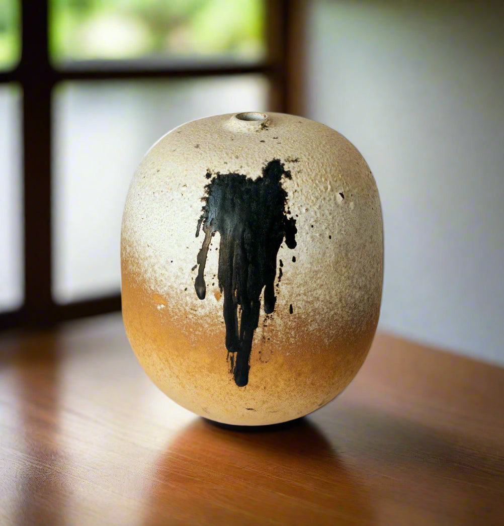 Japanese style vase for Zen decoration