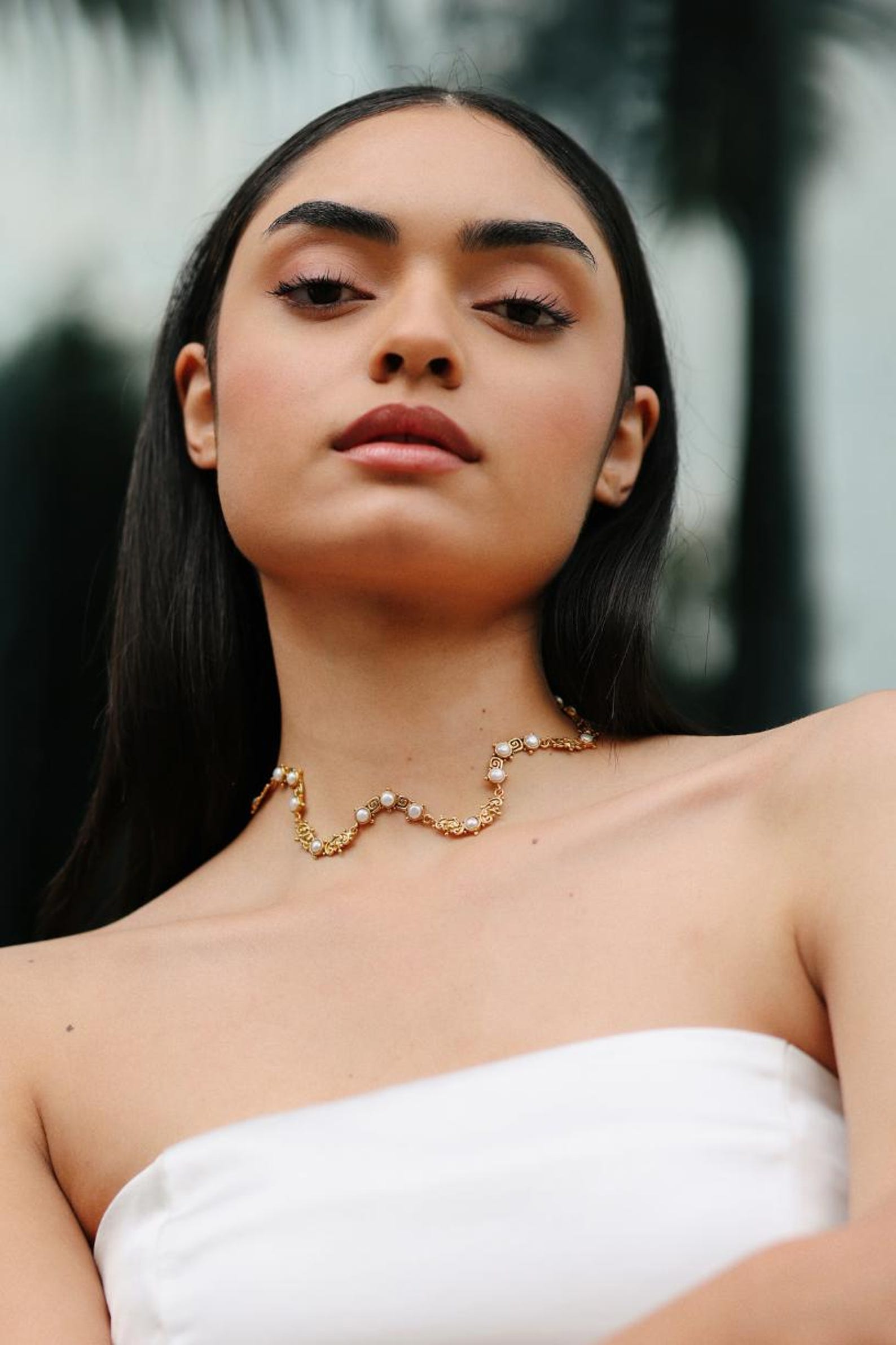 Statement Pearl Choker- Intricate Choker