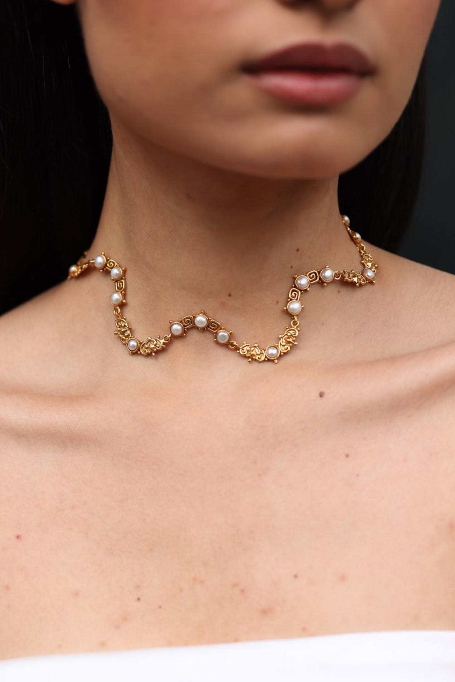 Statement Pearl Choker- Intricate Choker