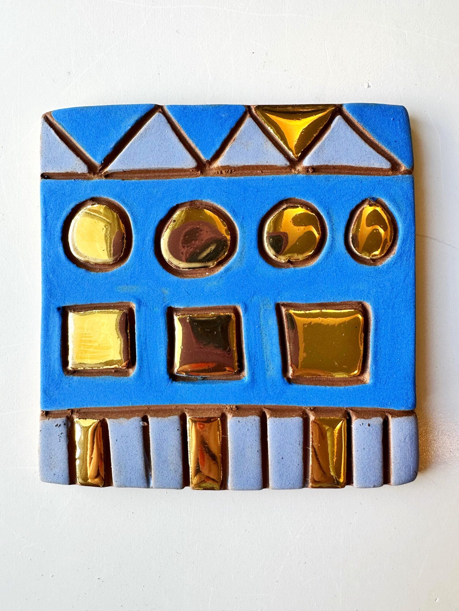 Golden Grid Tile