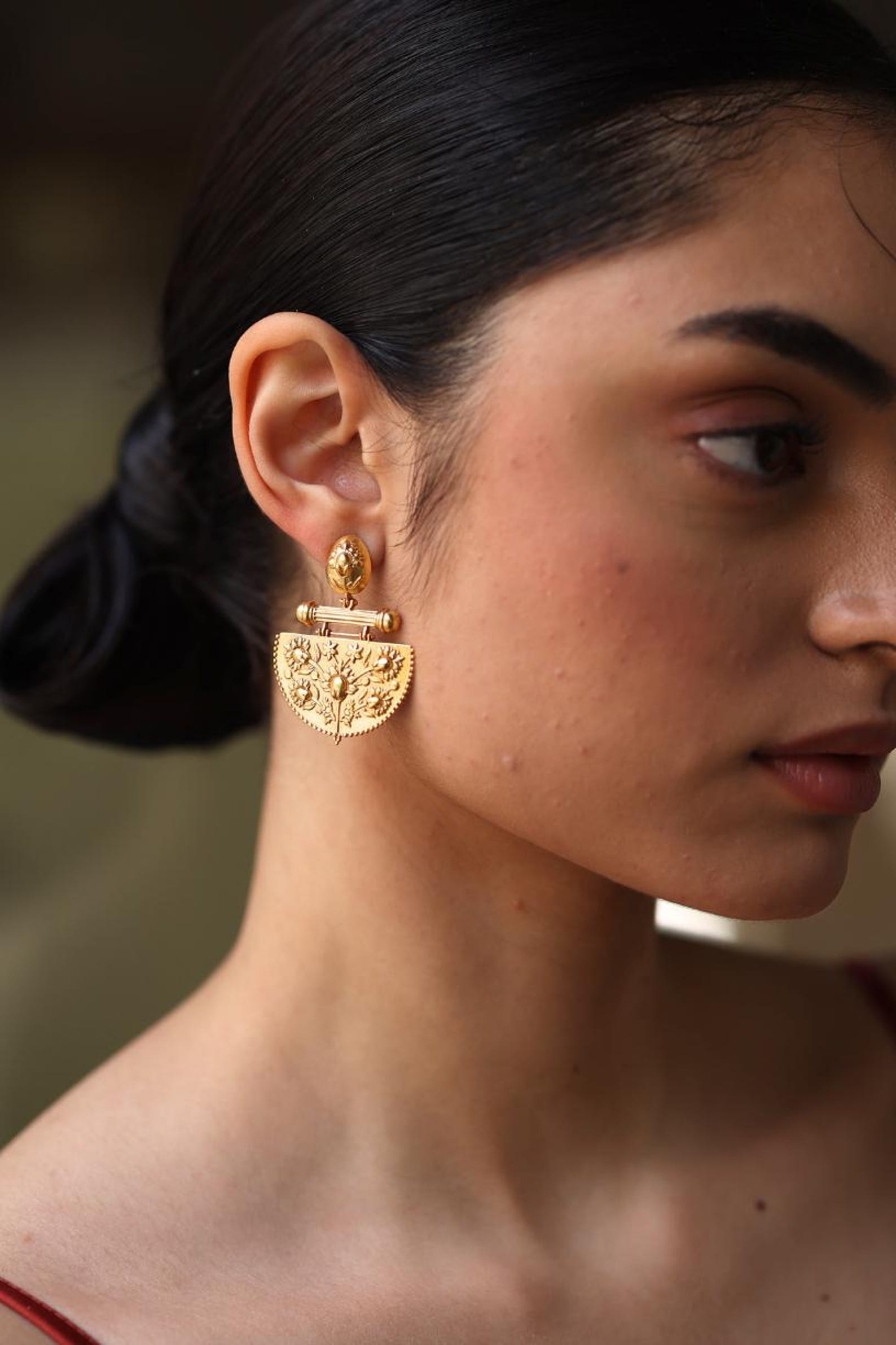Lightweight Statement Arc Dangle Earrings- Emboss Gold Earrings