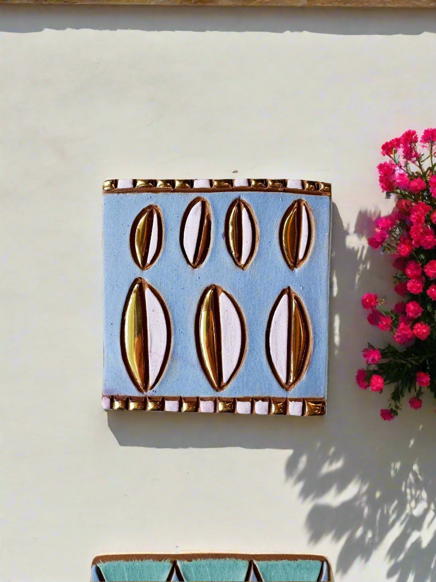 Golden Petal Eyes Tile