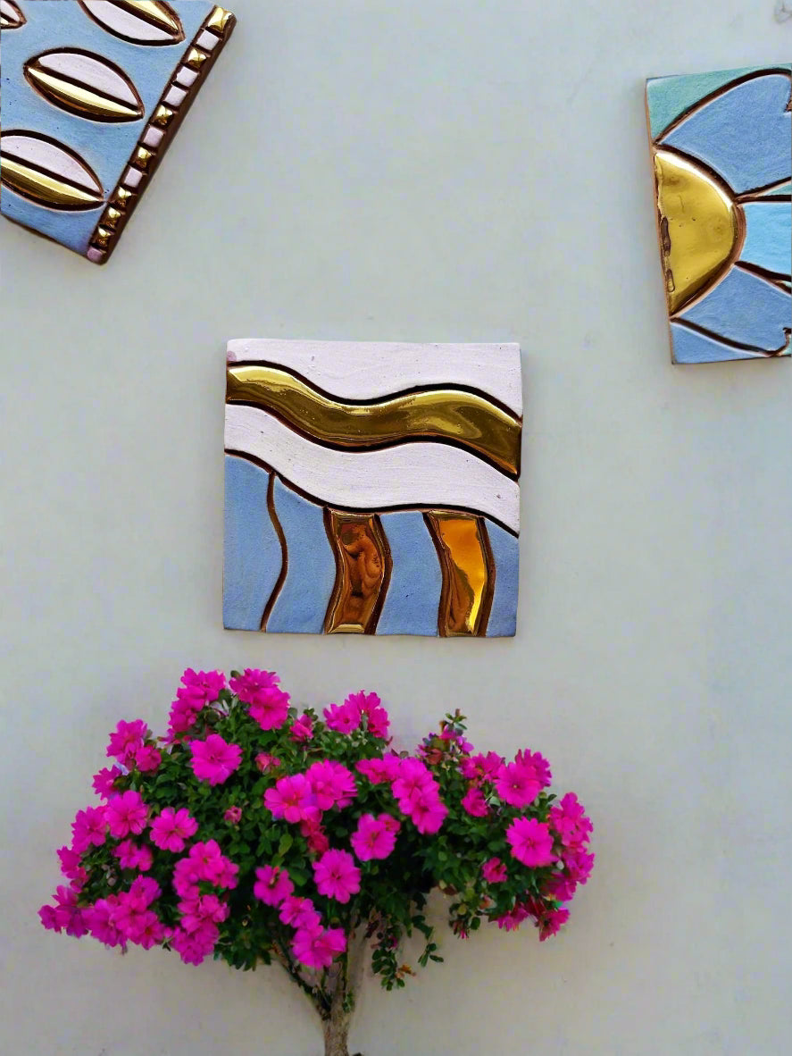 Golden Current Tile