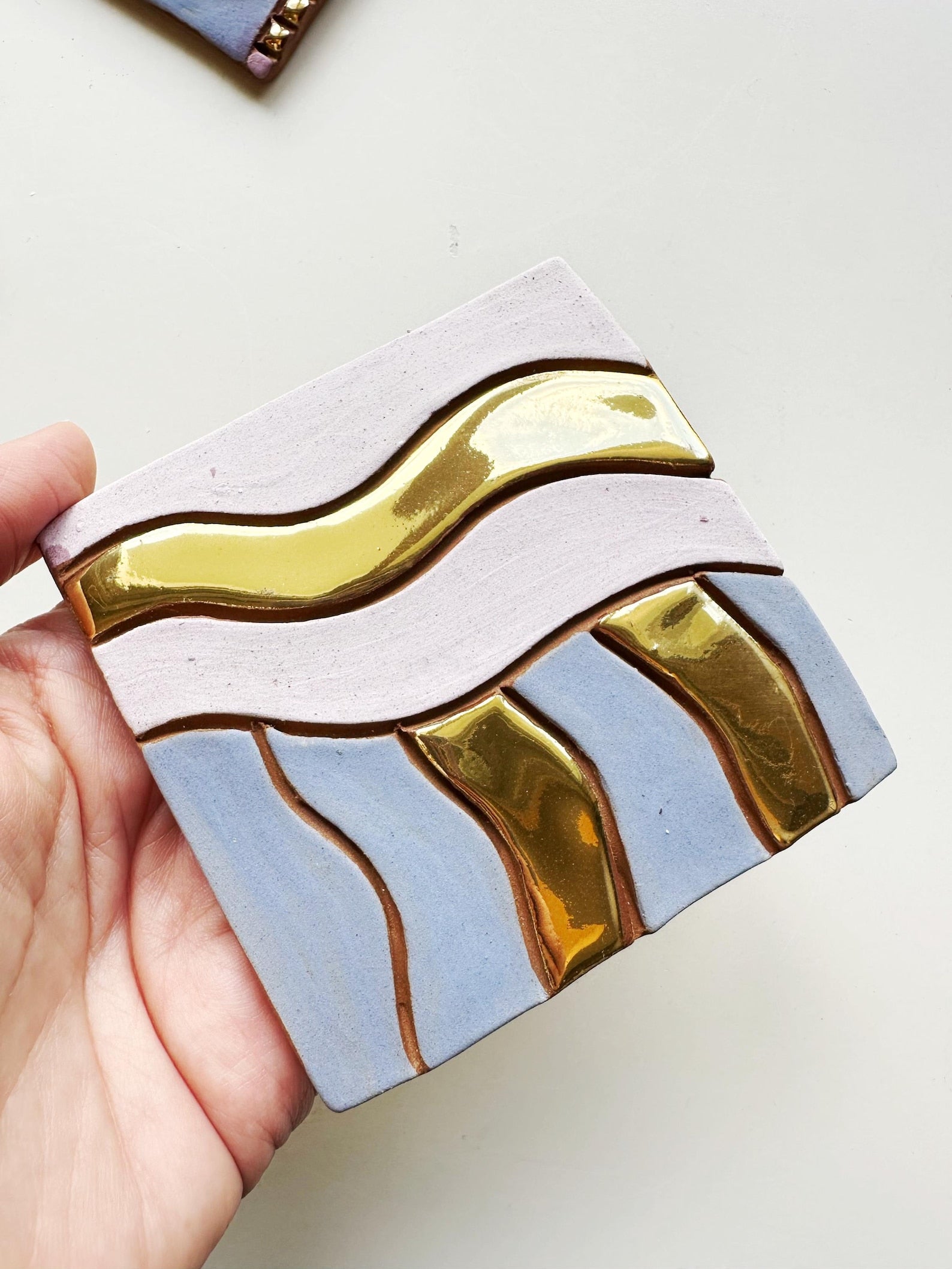 Golden Current Tile