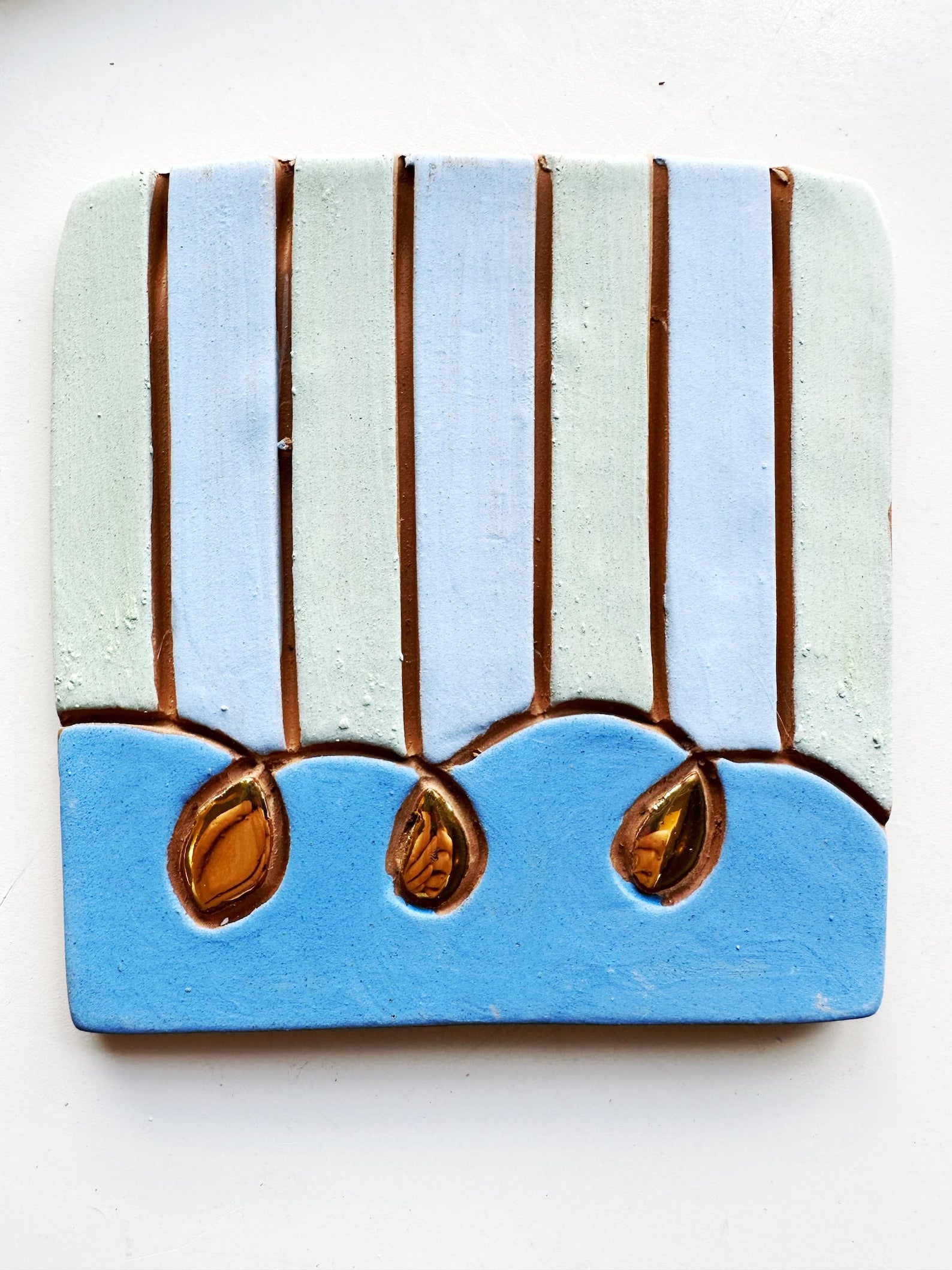 Striped Seeds Tile
