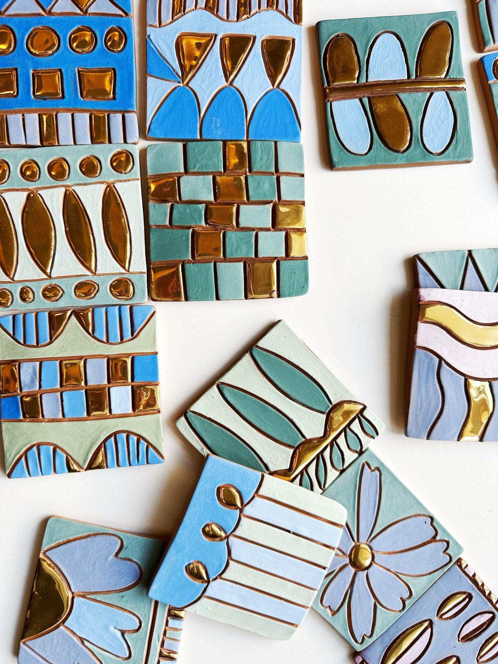Sunstripe Bloom Tile