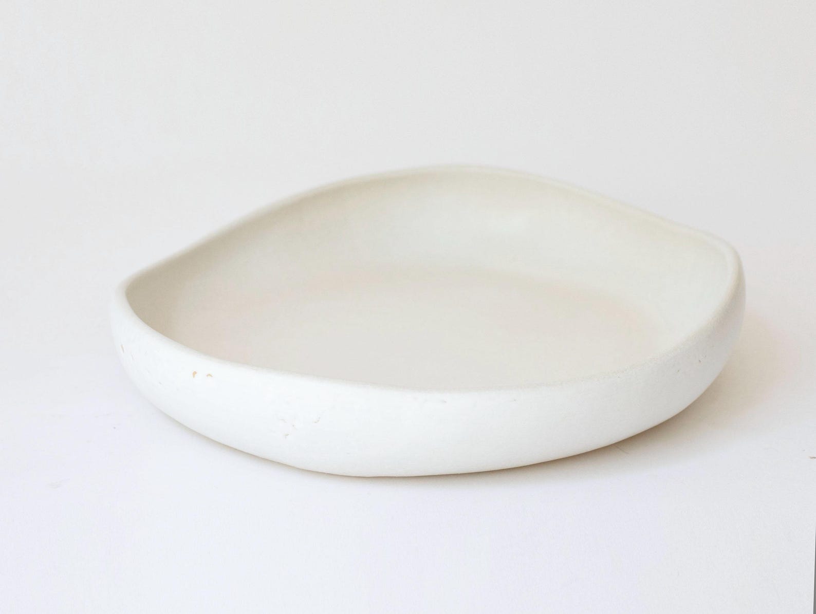 Modern white extra large artistic centerpiece