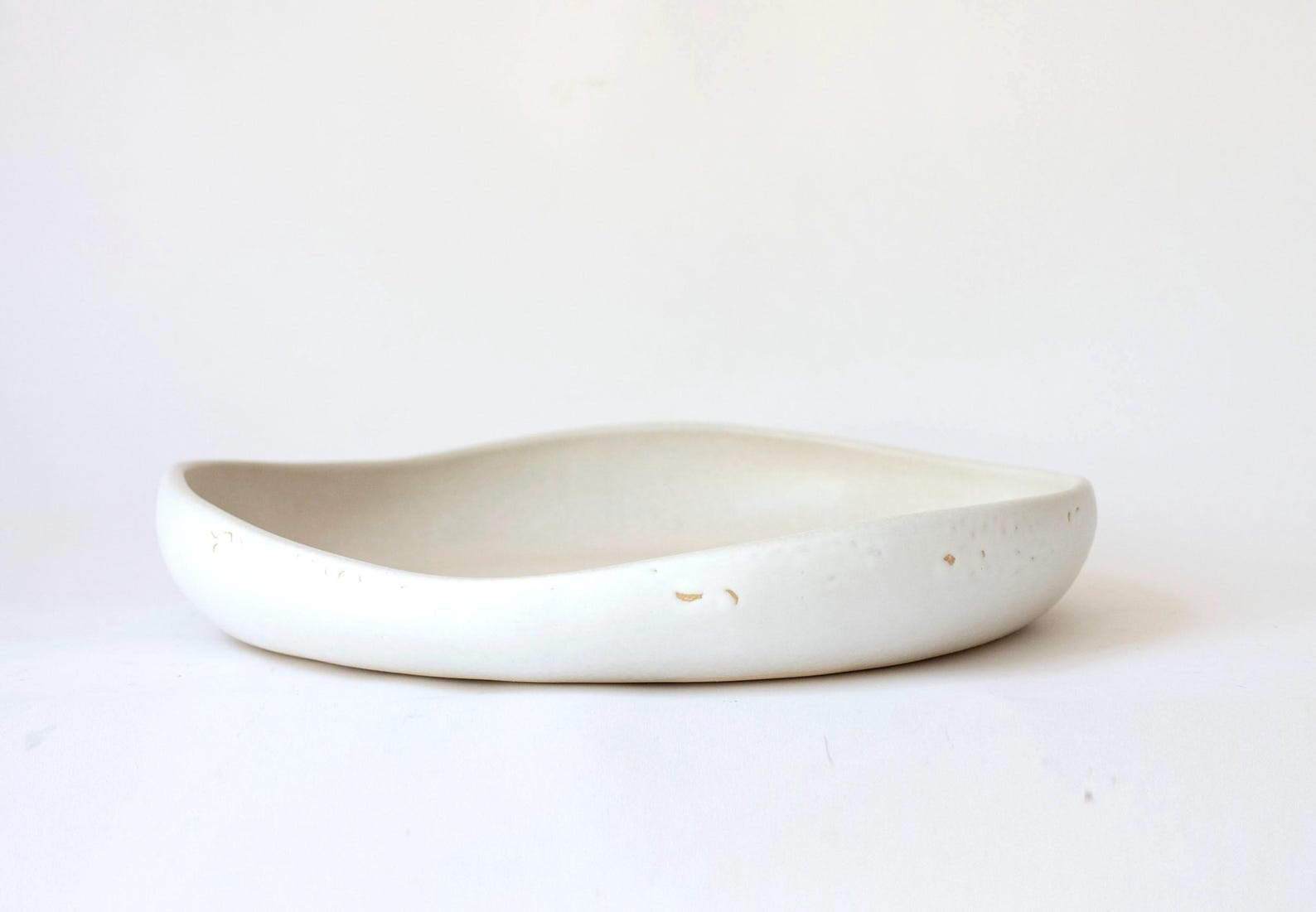 Modern white extra large artistic centerpiece