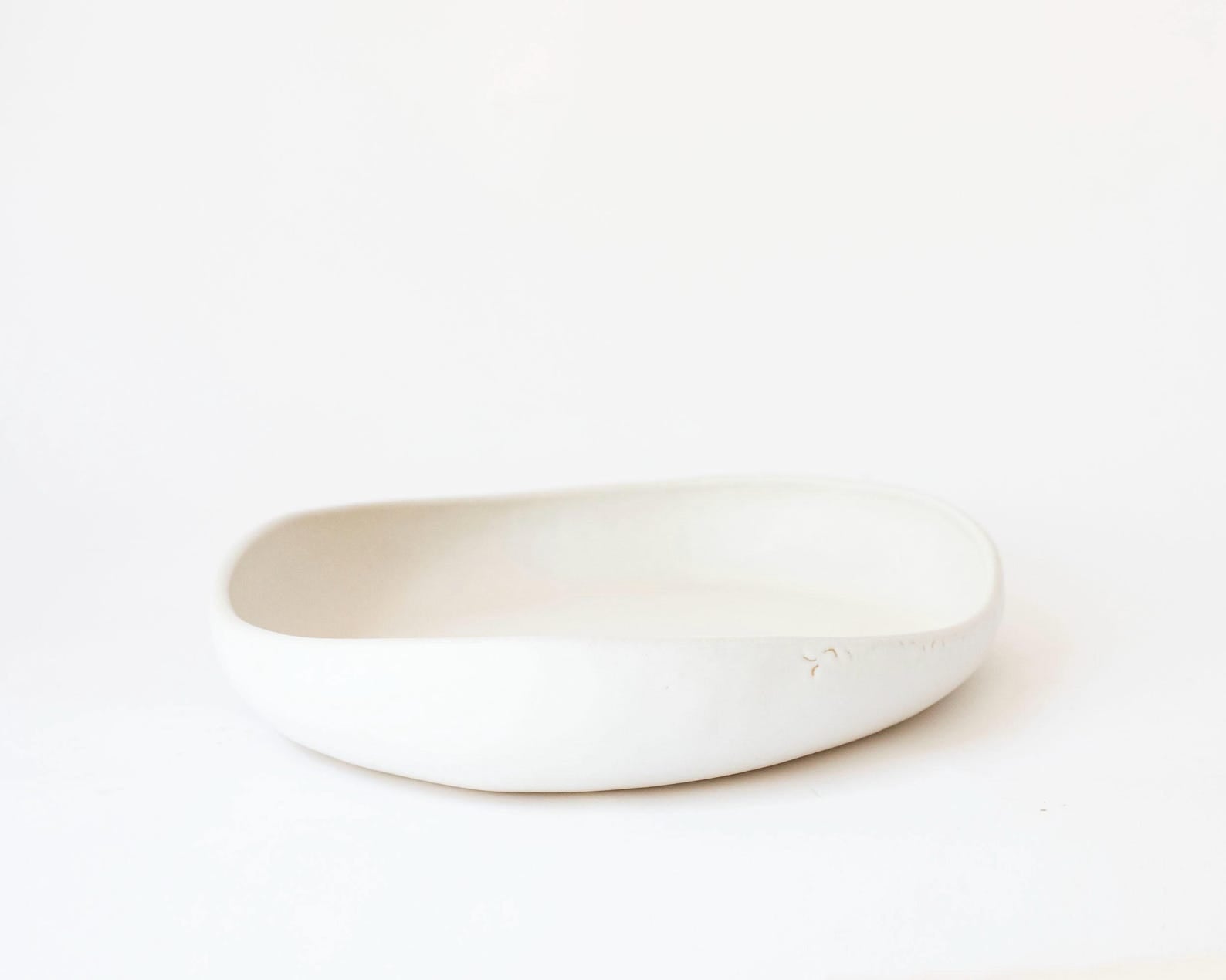 Modern white extra large artistic centerpiece