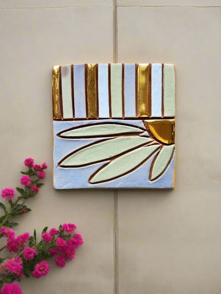 Sunstripe Bloom Tile