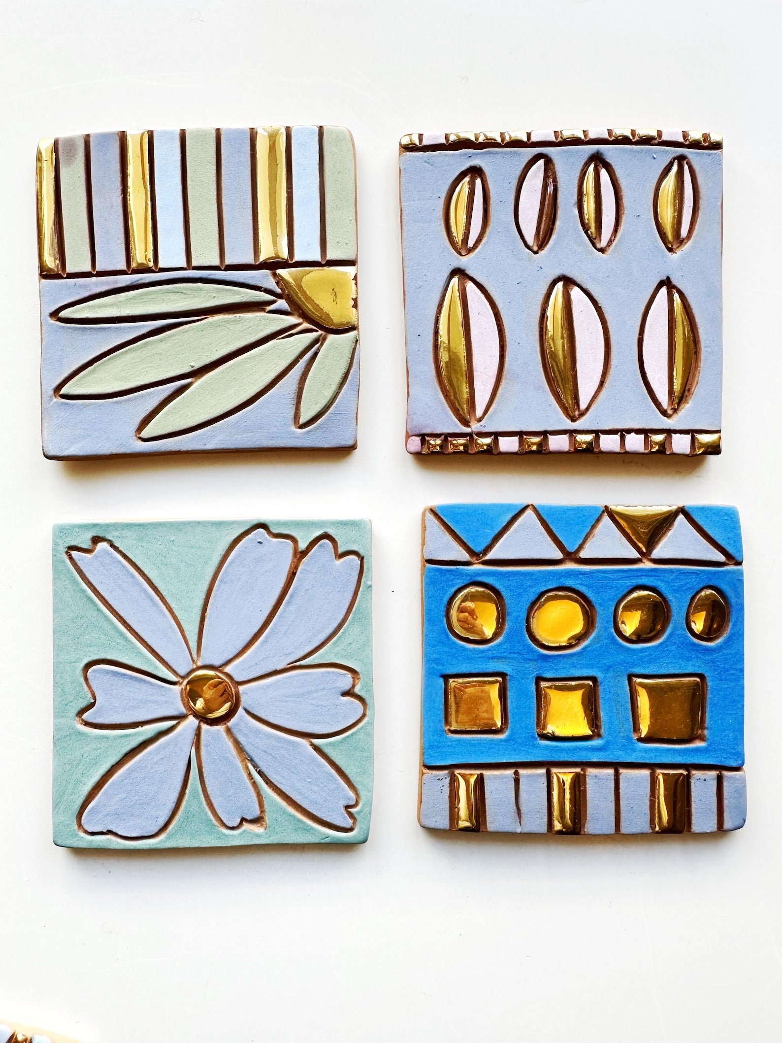 Sunstripe Bloom Tile