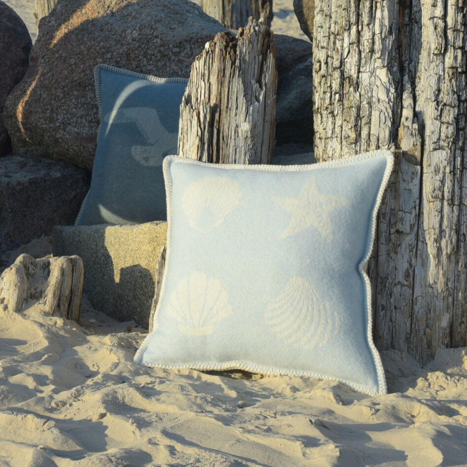 Seashells Cushion Cover | Woven from Pure Wool |