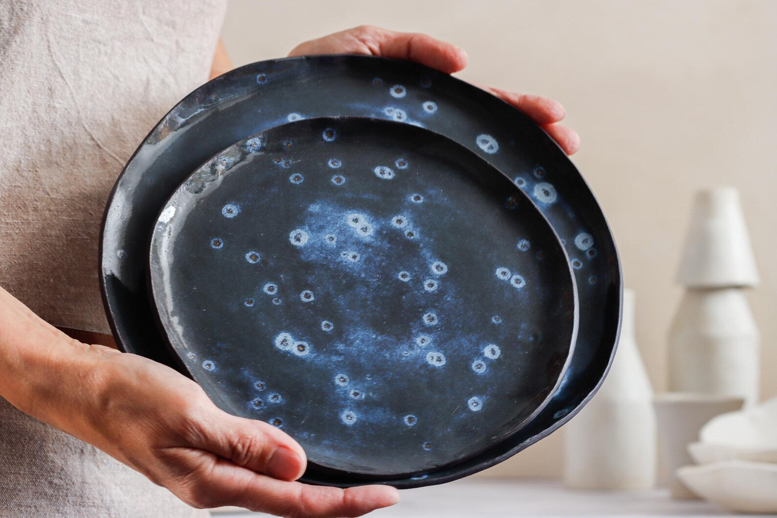 Glossy Black Porcelain Plate Set with Ocean Blue Crystal Details | Handmade Dinnerware for Sea Lovers |