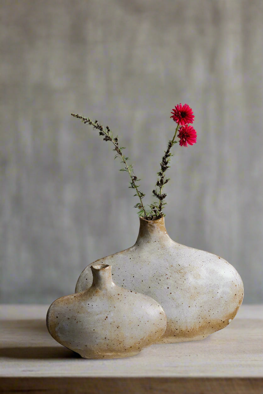Mini skimming Stone Vase, handmade pottery