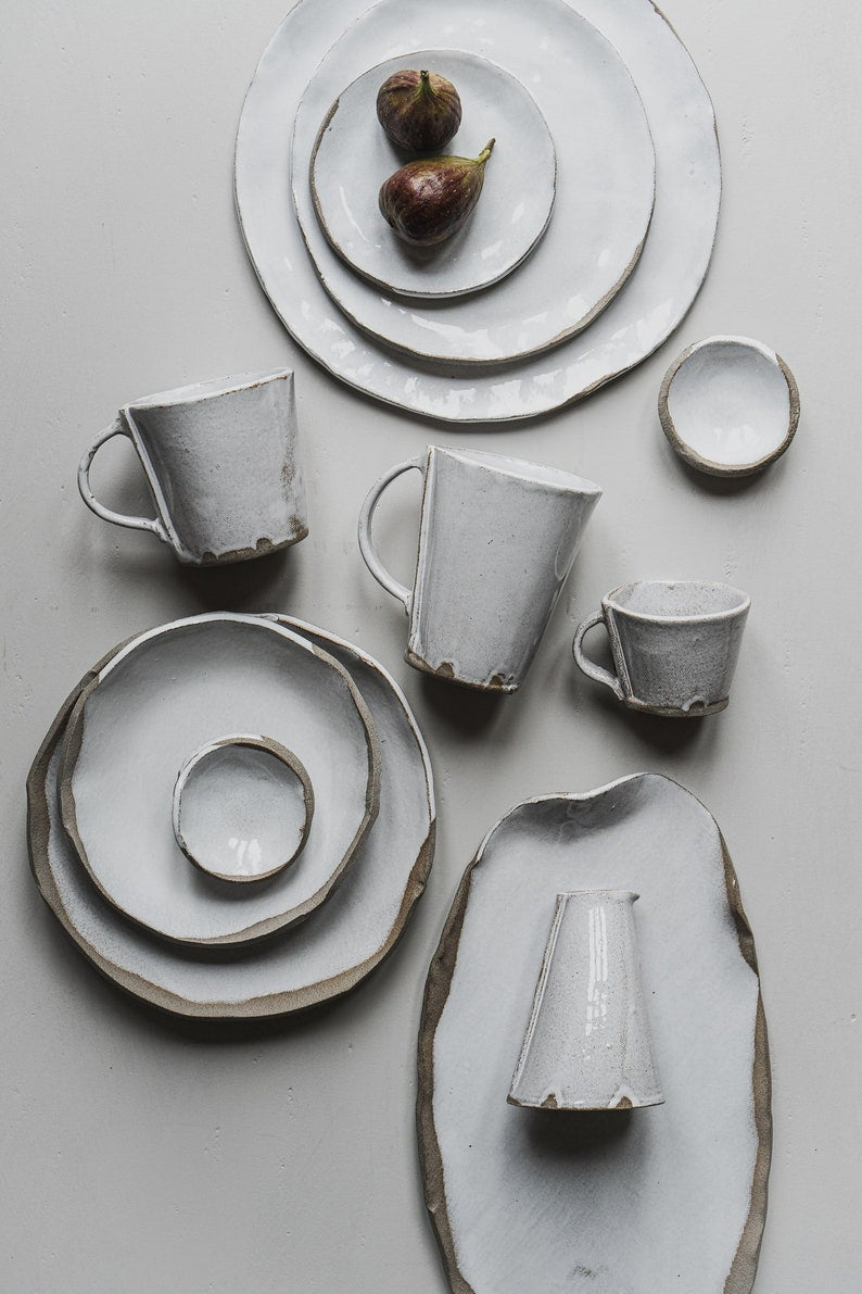 Aires Glossy White Pinch Bowl