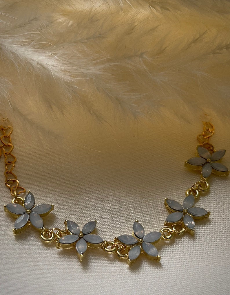Beautiful white flower bracelet