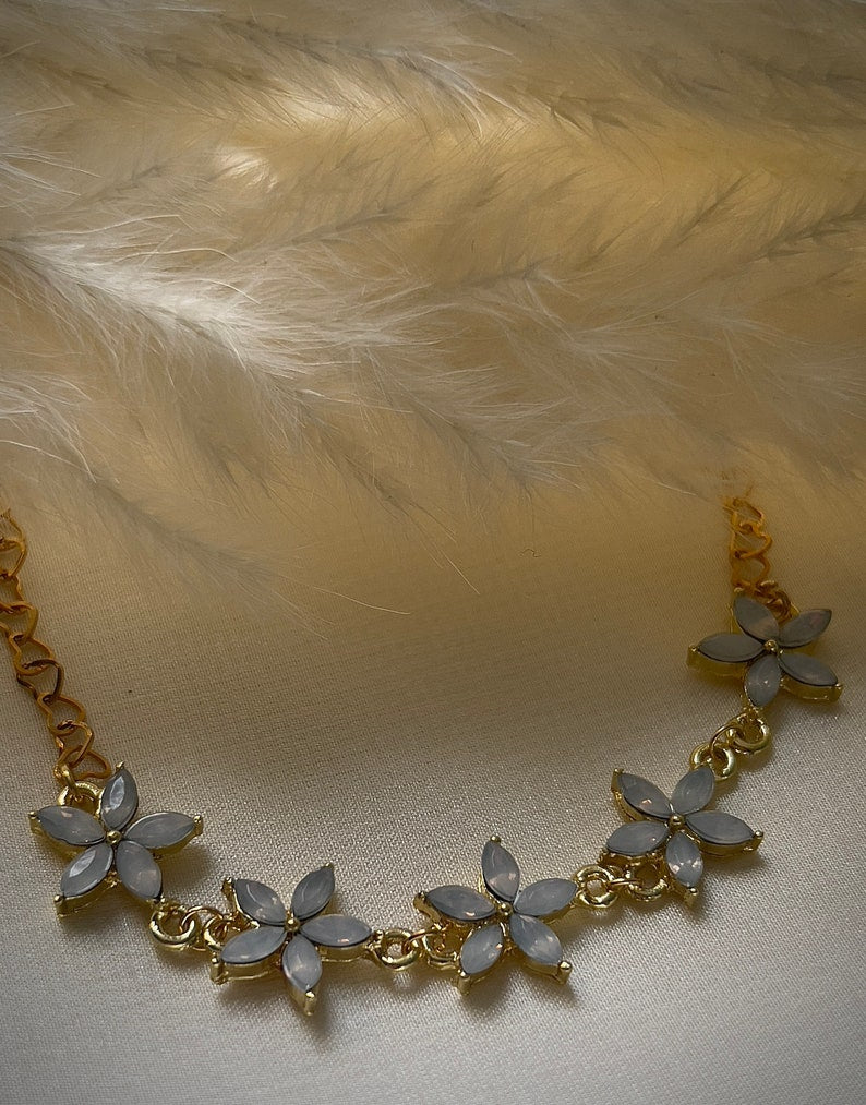 Beautiful white flower bracelet