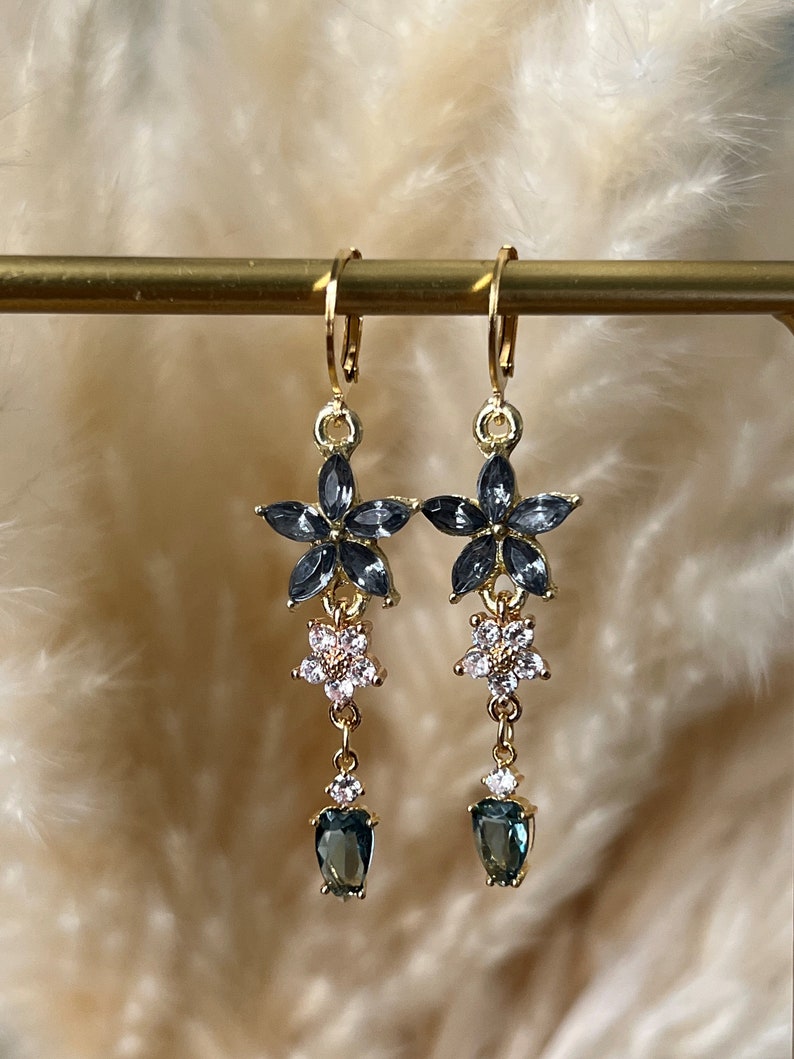 Beautiful grey flower hoop earrings